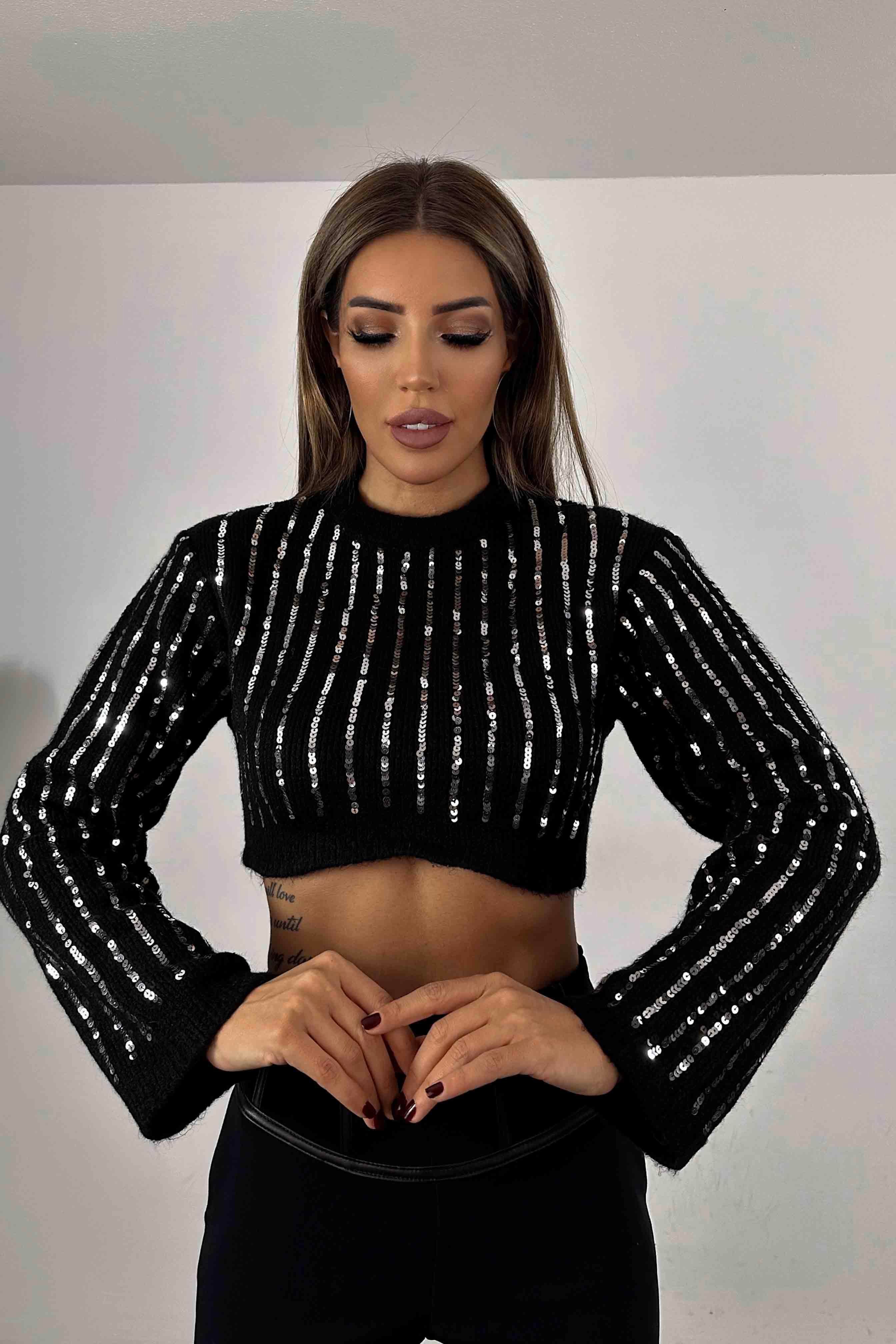 Pullu Crop Kazak Siyah