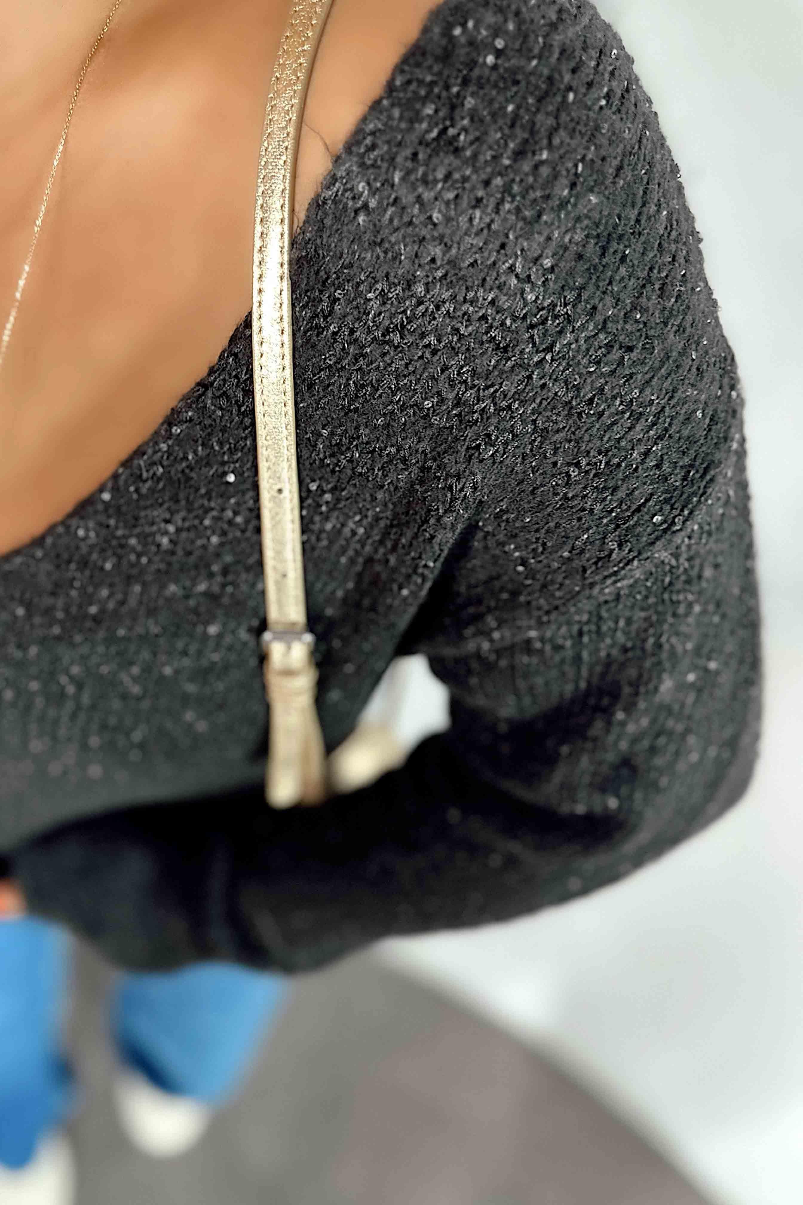 Pullu Tasarım V Yaka Örme Kadın Kazak Siyah