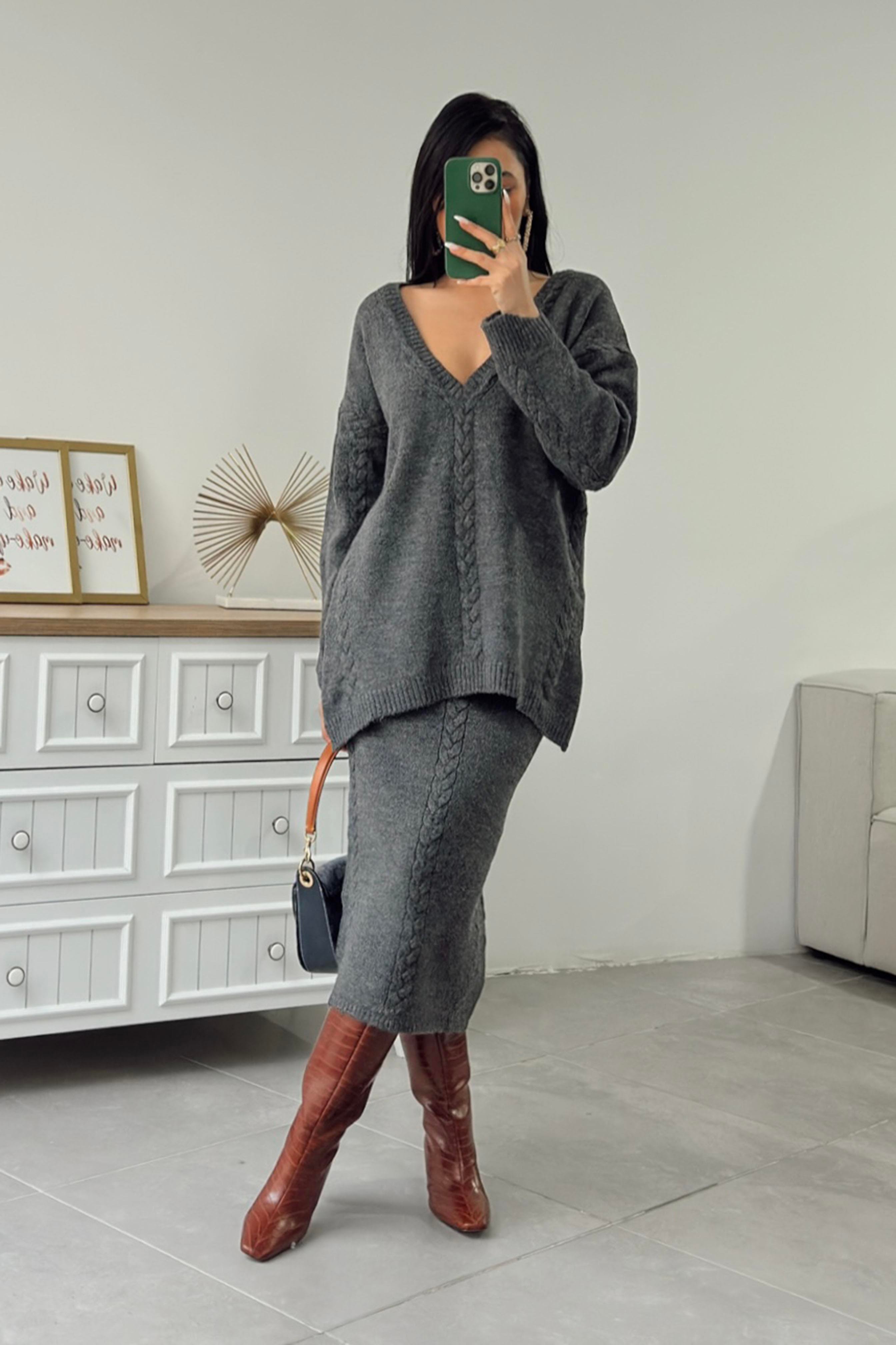 Saç Örgü Detaylı Etekli Triko Takım Antrasit