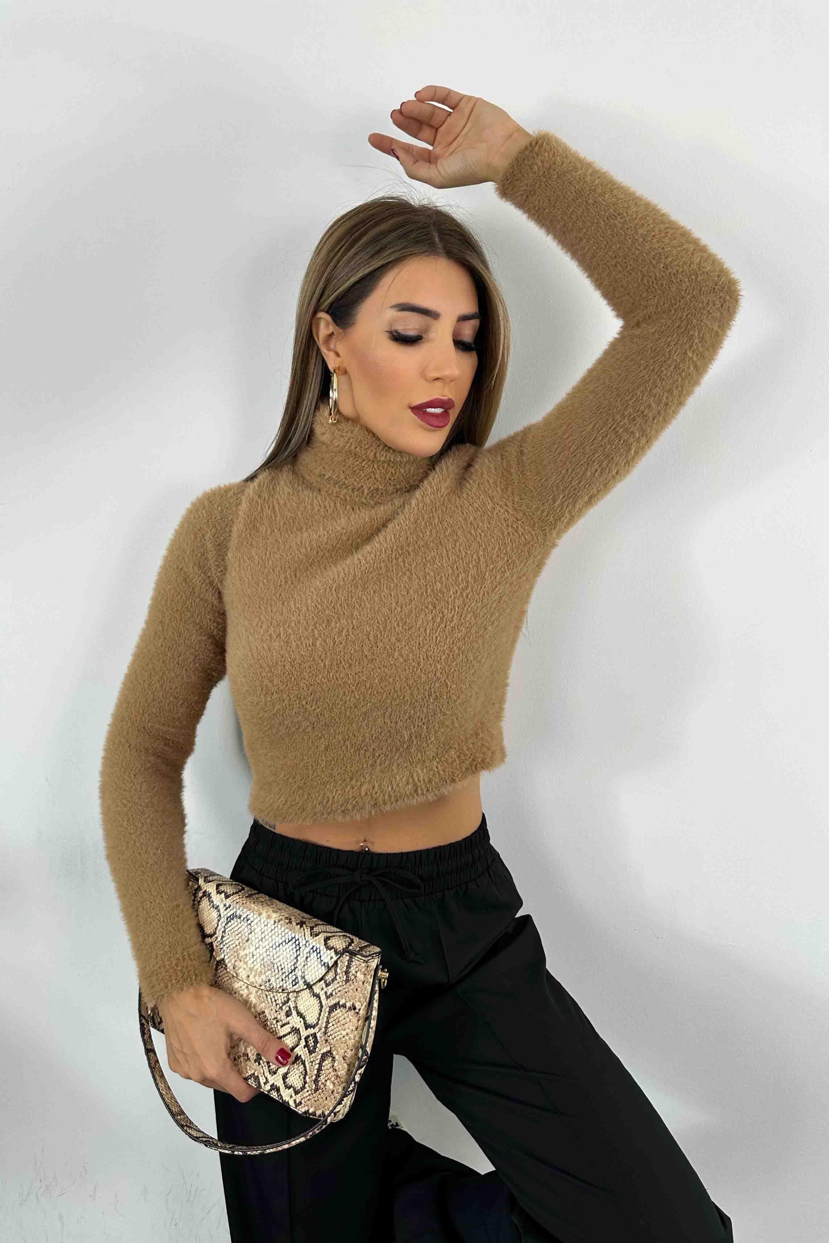 Sakallı Örme Balıkçı Yaka Crop Kazak Camel