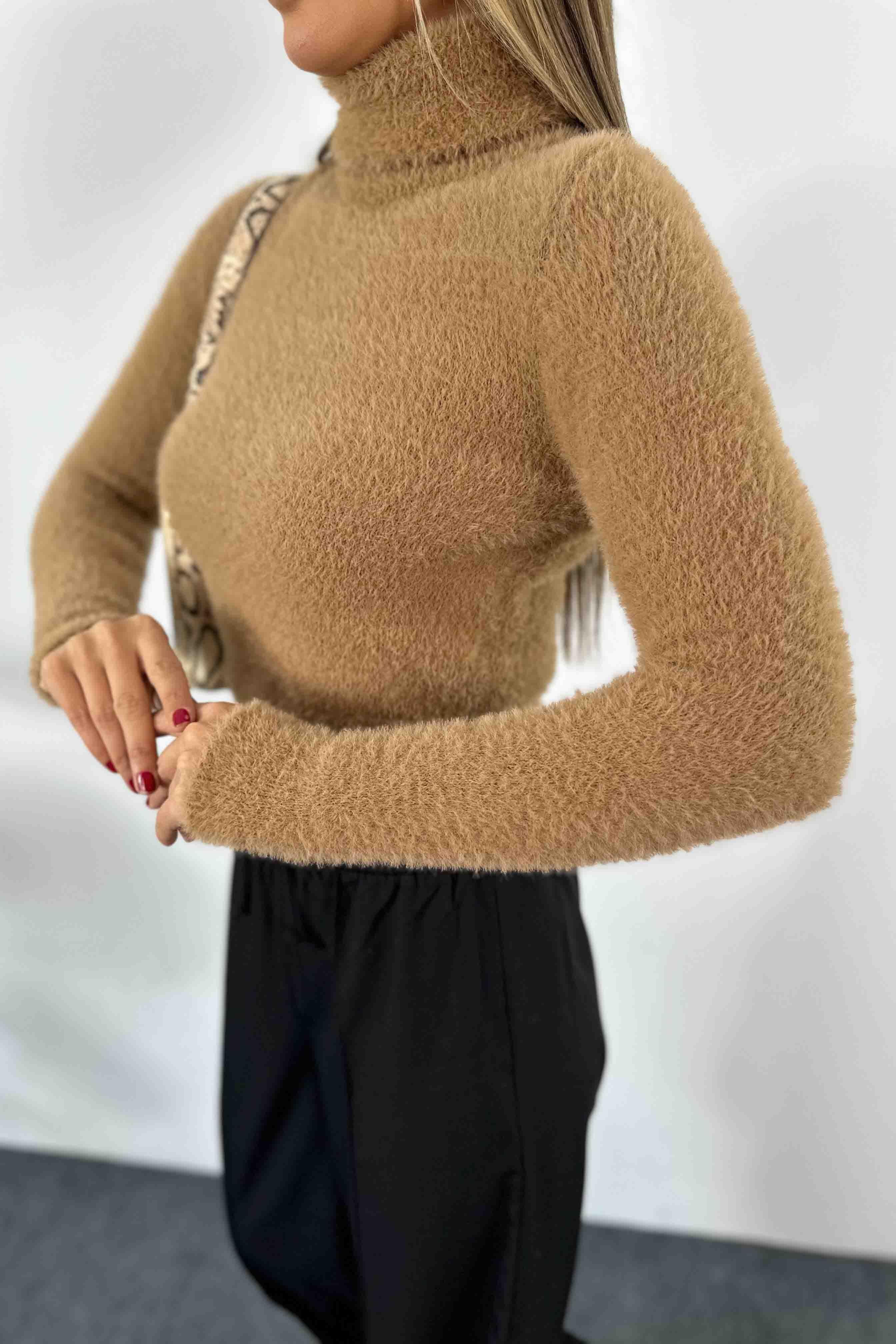 Sakallı Örme Balıkçı Yaka Crop Kazak Camel