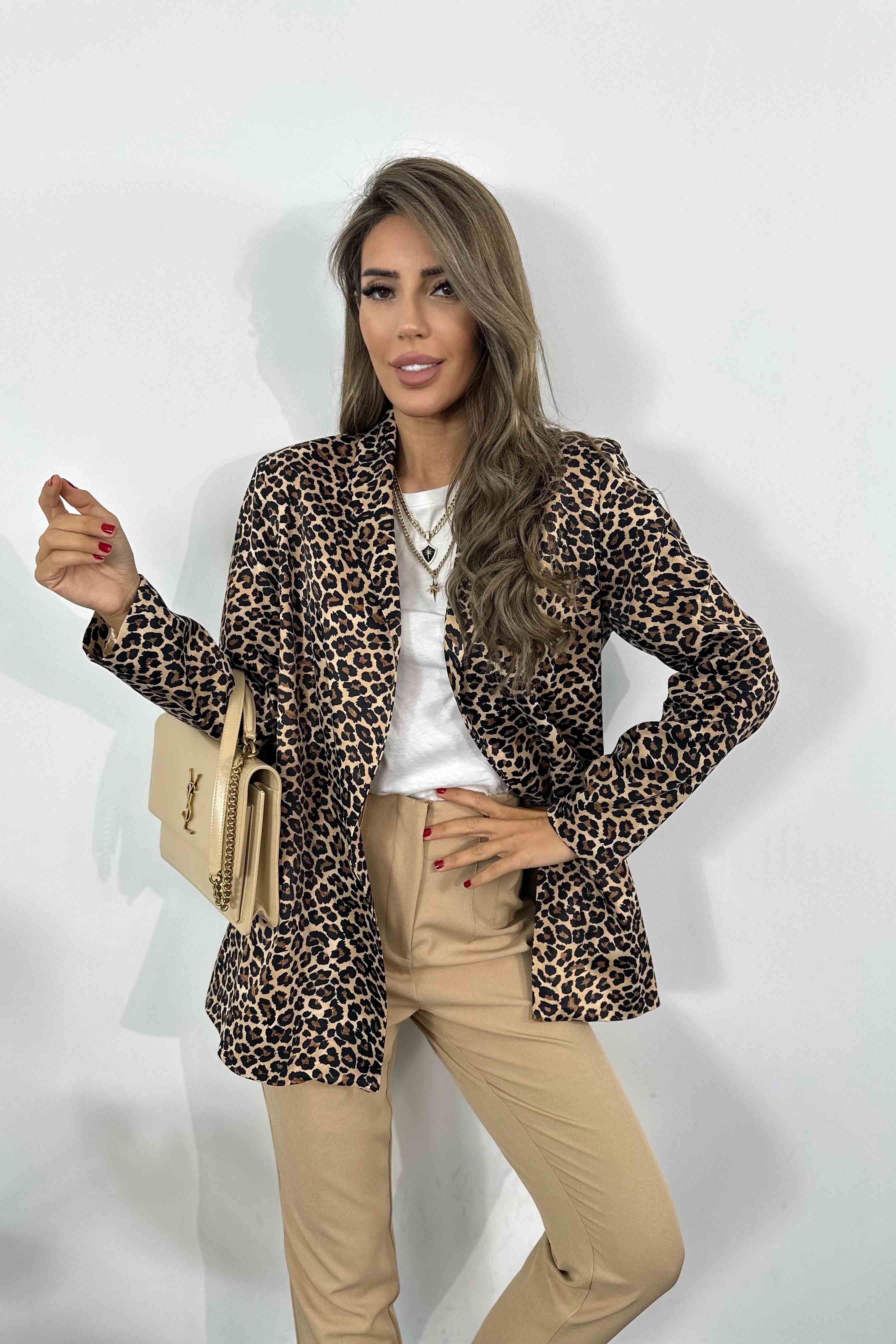 Saten Kumaş Şal Yaka Leopar Desenli Vatkalı Kadın Ceket Kahve