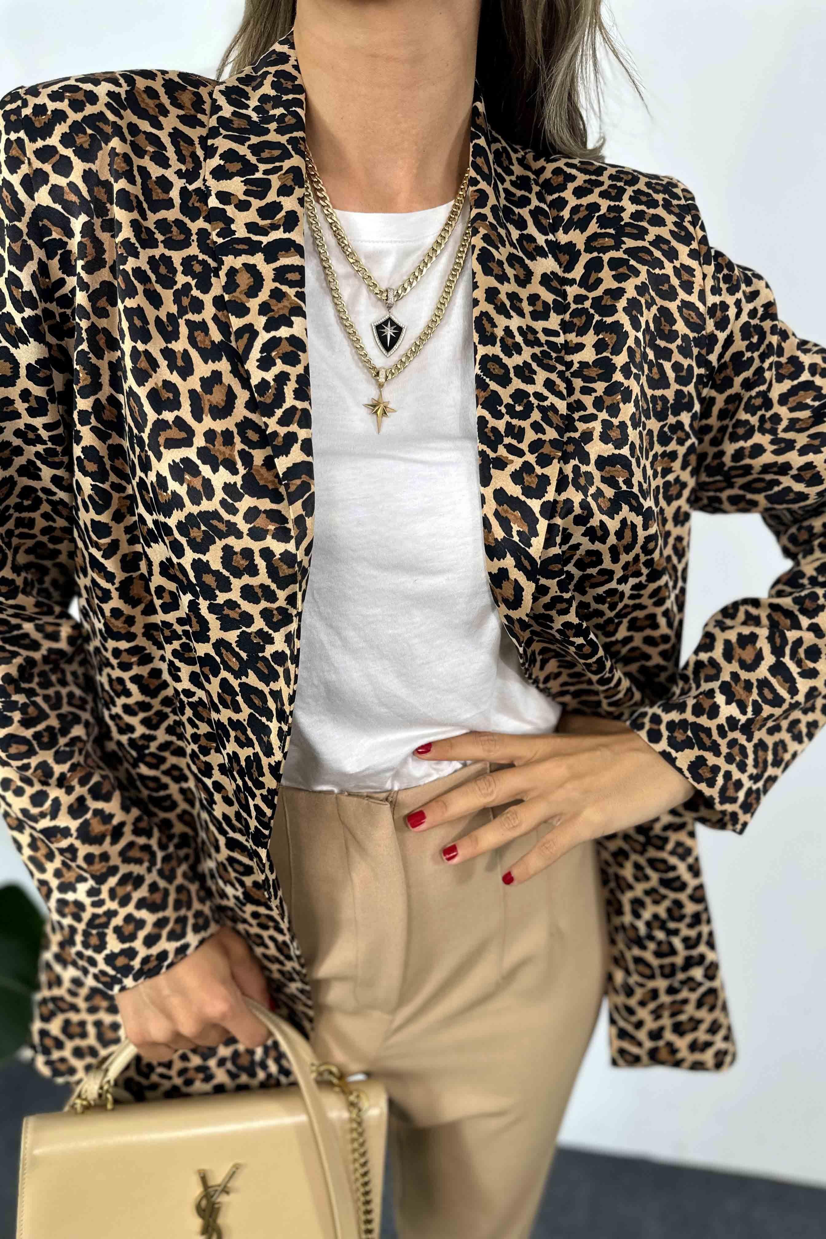 Saten Kumaş Şal Yaka Leopar Desenli Vatkalı Kadın Ceket Kahve