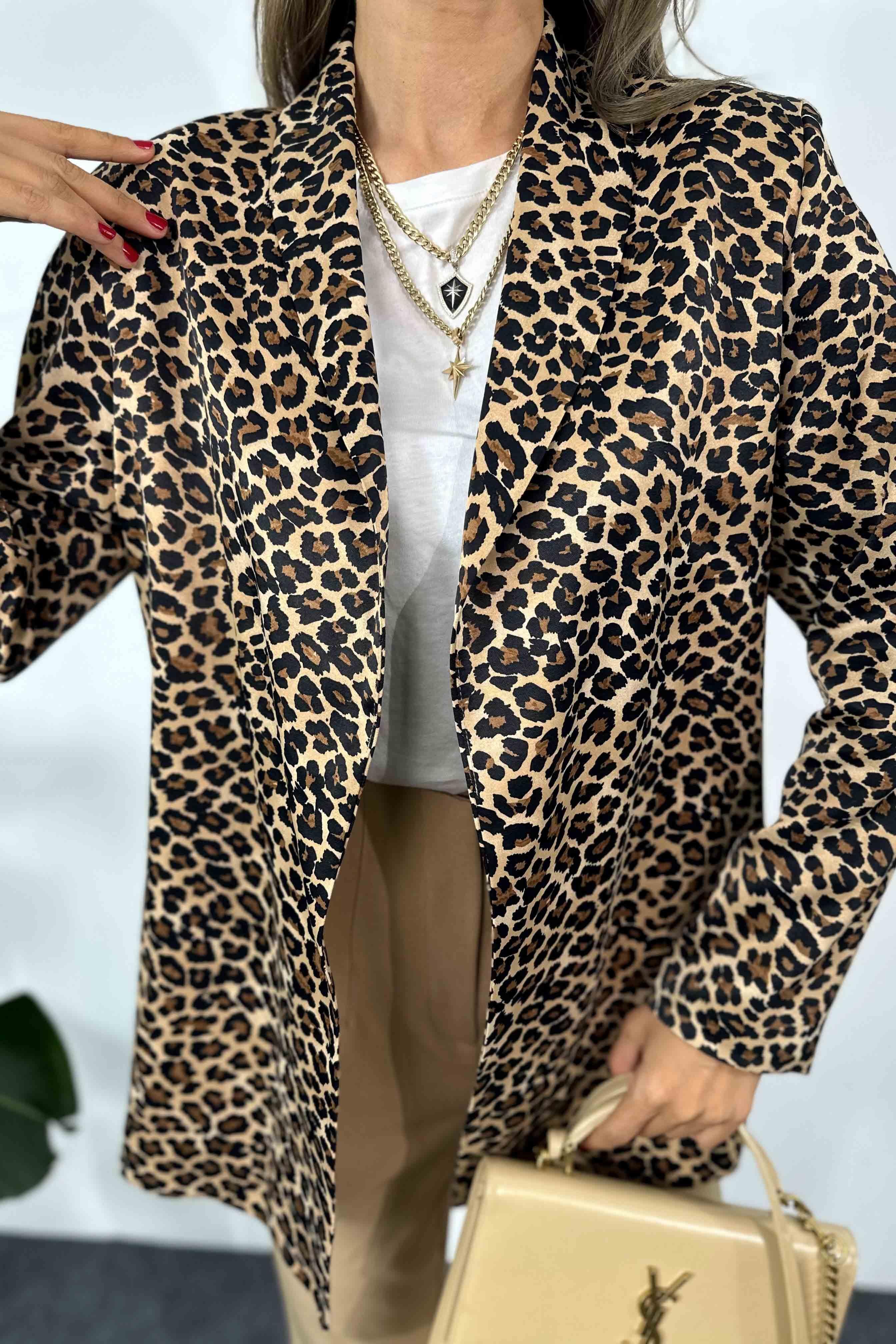 Saten Kumaş Şal Yaka Leopar Desenli Vatkalı Kadın Ceket Kahve