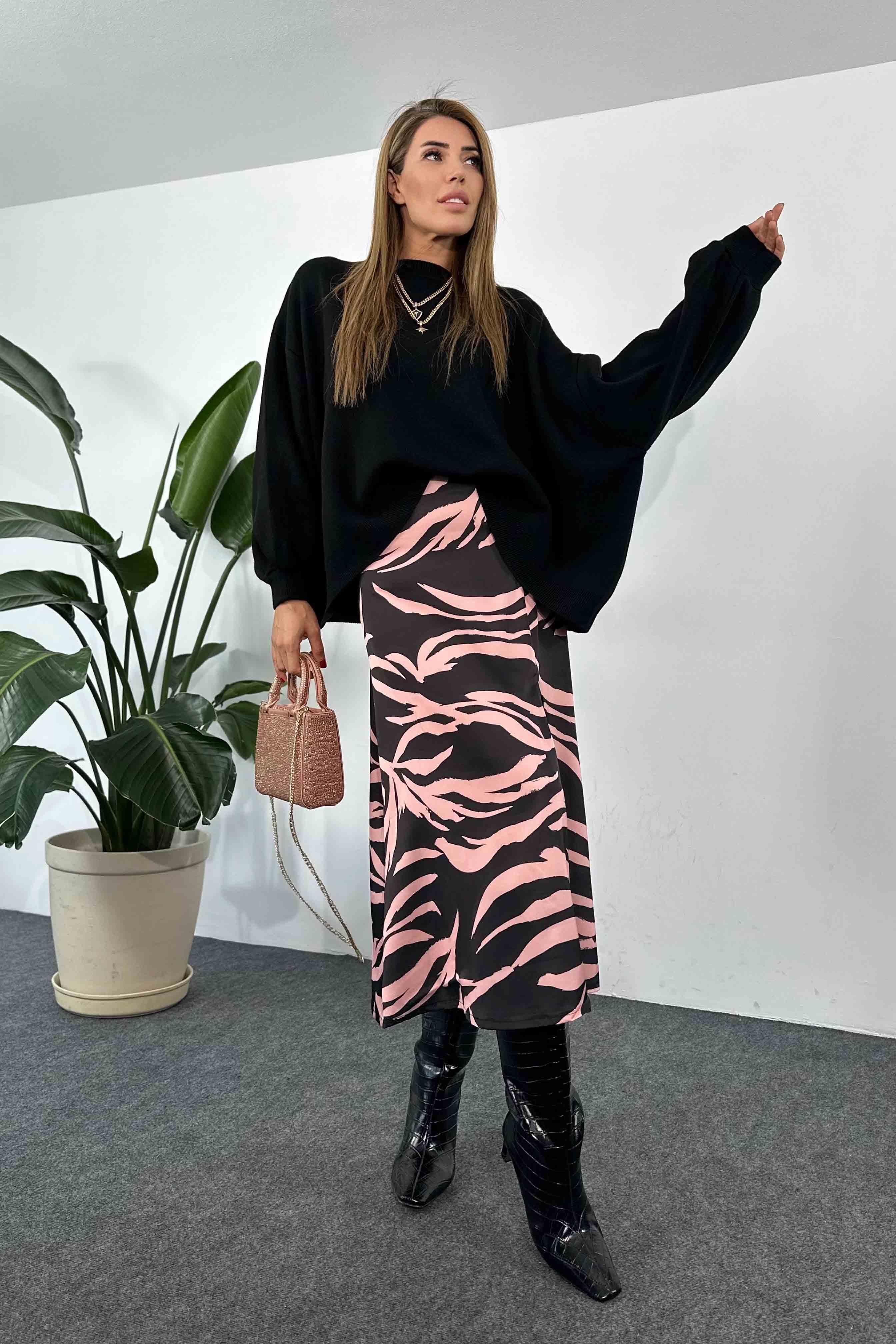 Saten Kumaş Zebra Desenli Uzun Etek Pembe