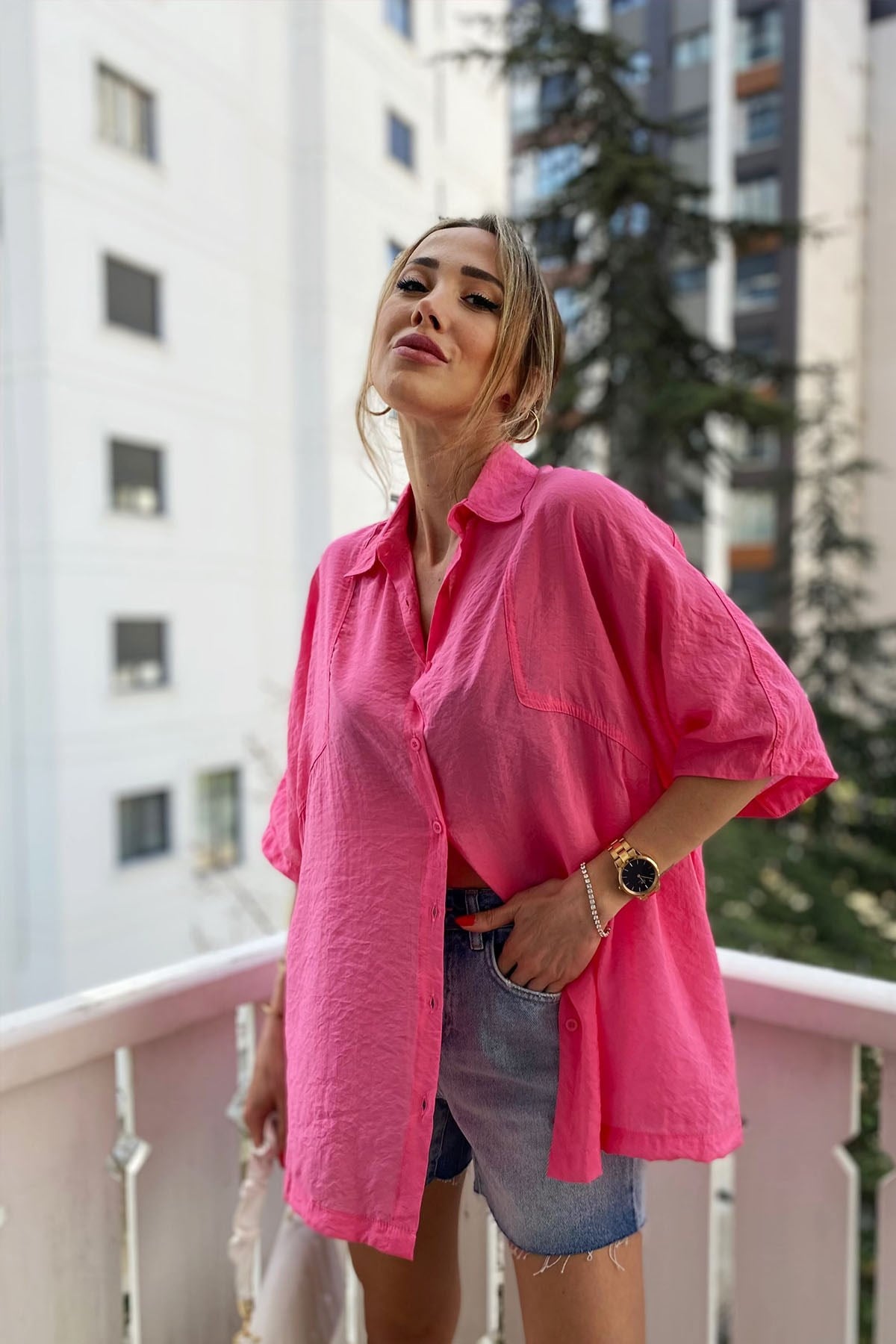 Şeker Pembesi Oversize Gömlek
