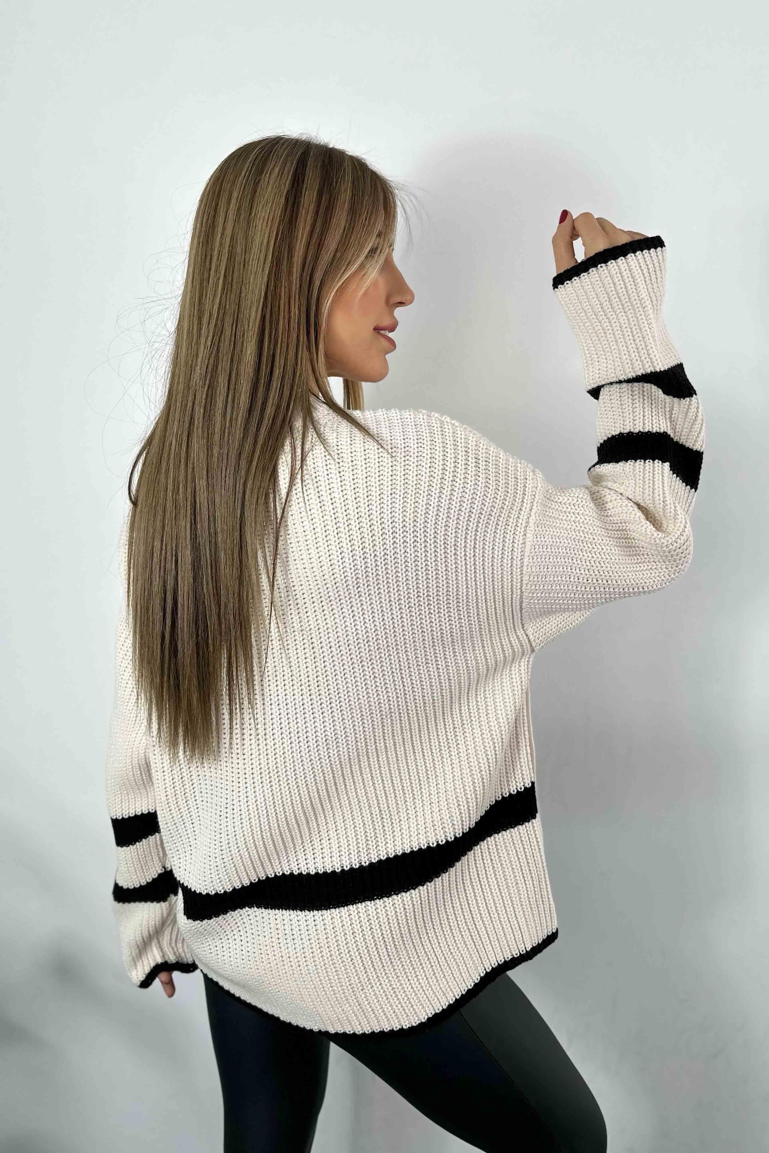 Selanik Örme Yanlardan Düğmeli Kazak Ekru