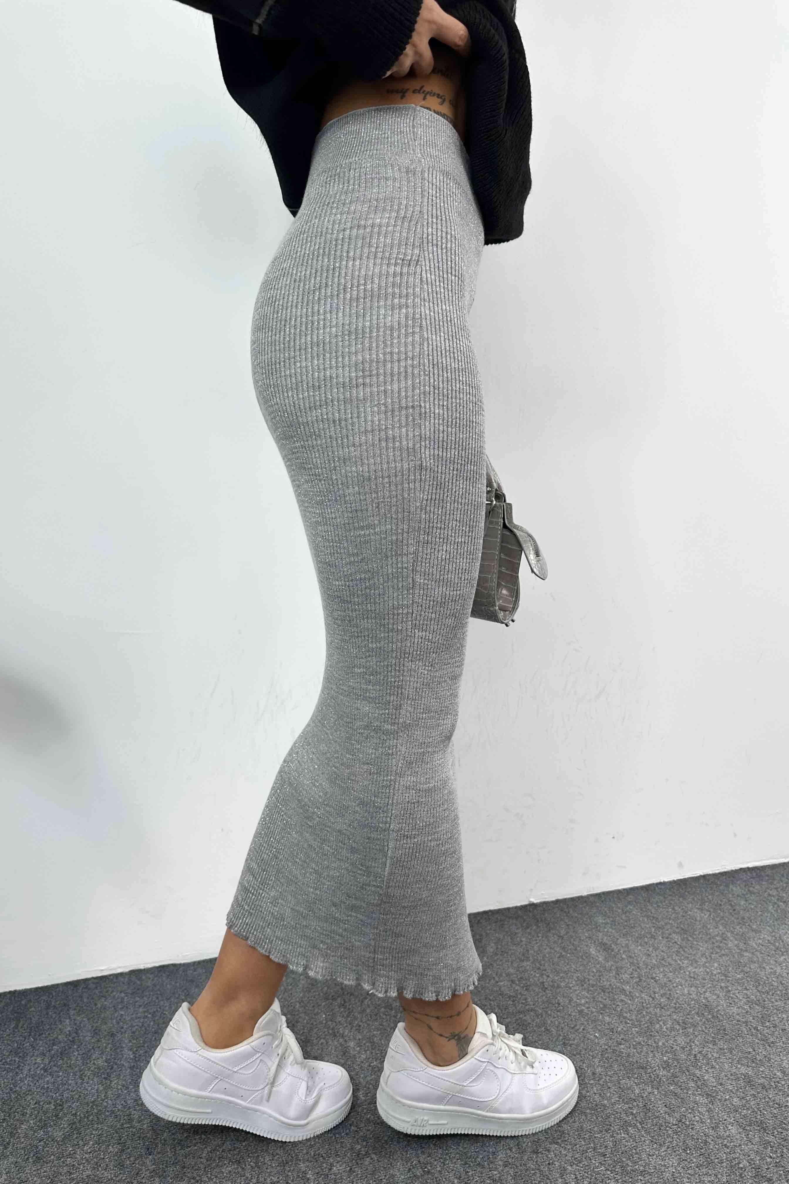 Sim Geçişli Yırtmaç Detay Fitilli Triko Etek Gri