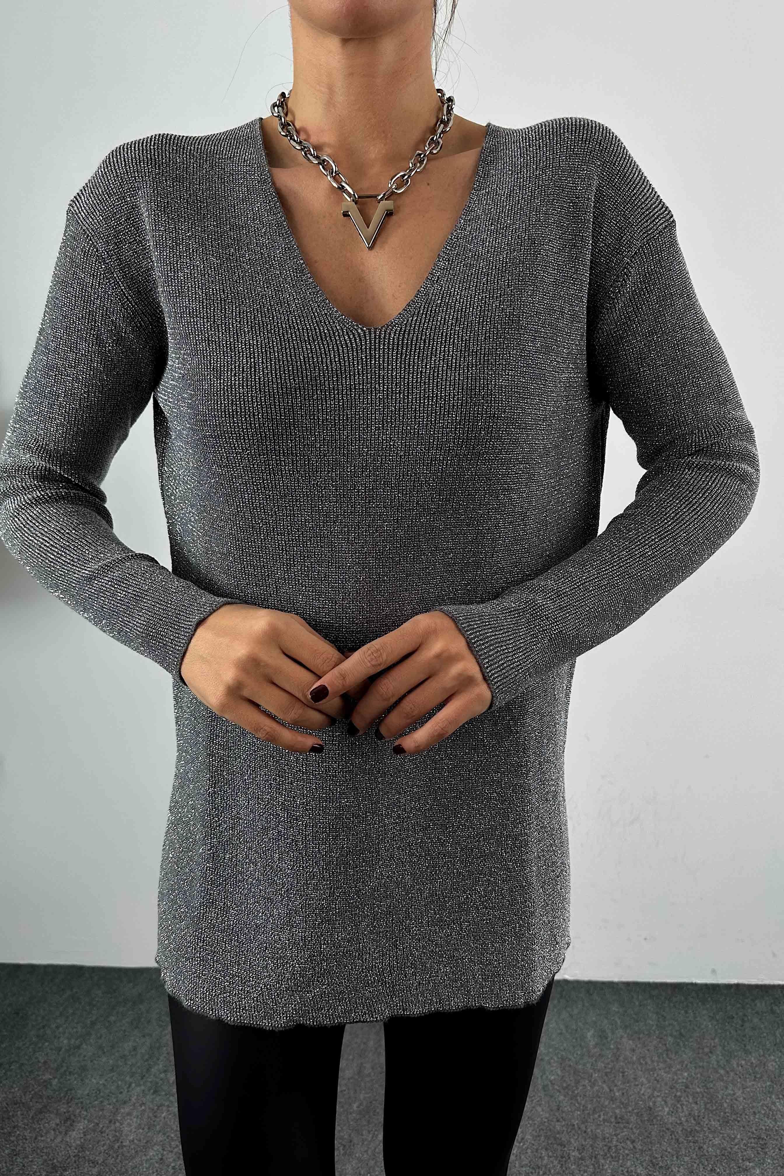 Sim İplik İnce Örme V Yaka Yırtmaçlı Bluz Gri