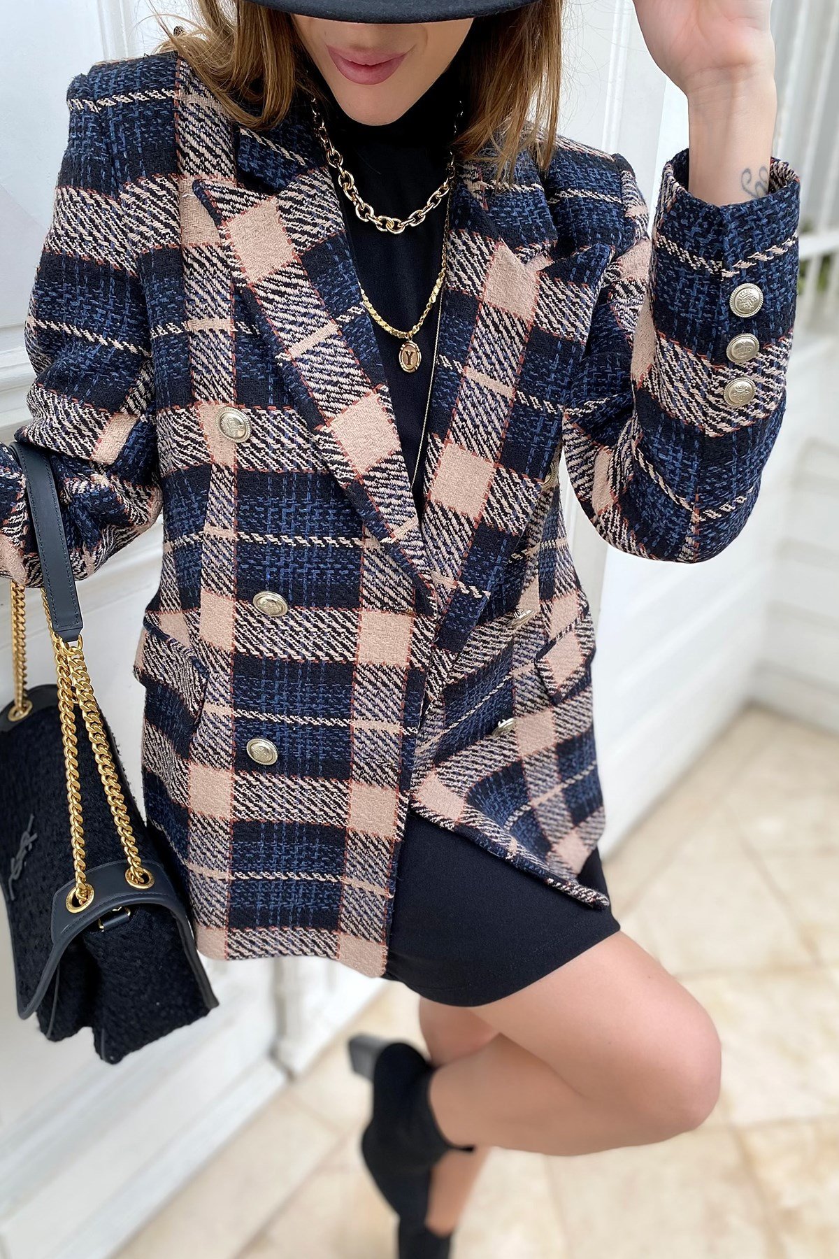 Siyah Bej Ekoseli Blazer Ceket