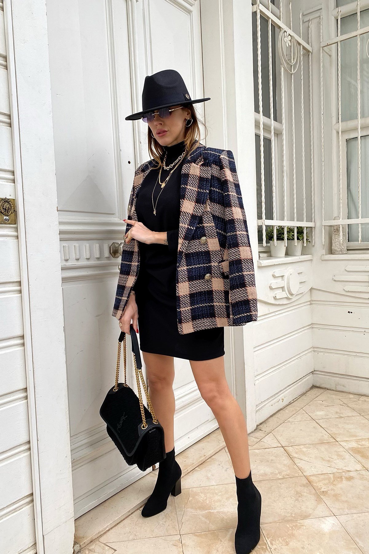 Siyah Bej Ekoseli Blazer Ceket