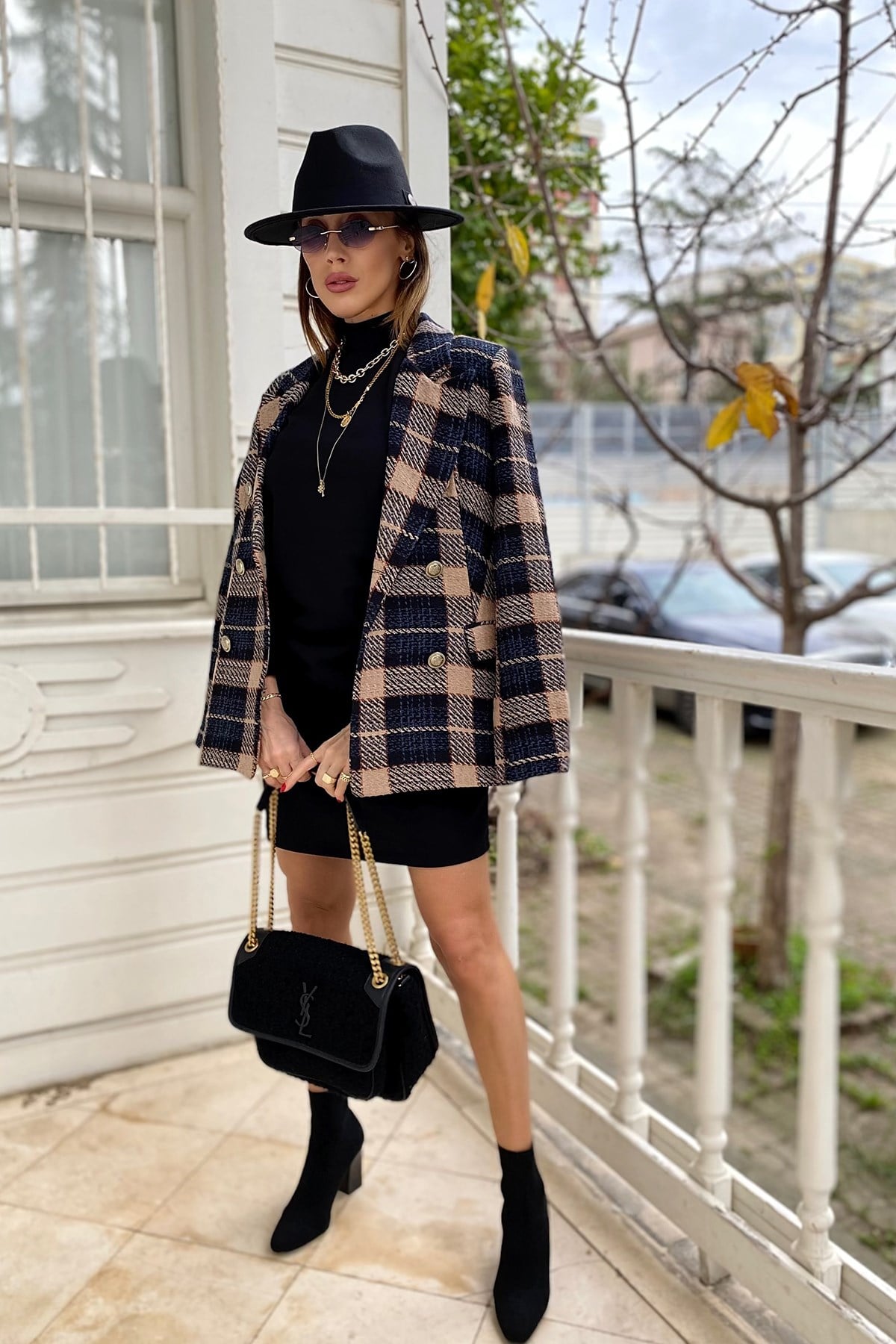 Siyah Bej Ekoseli Blazer Ceket