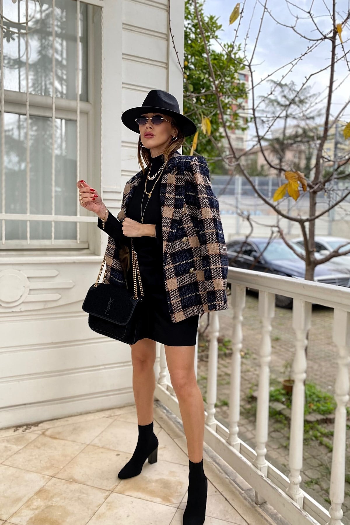Siyah Bej Ekoseli Blazer Ceket