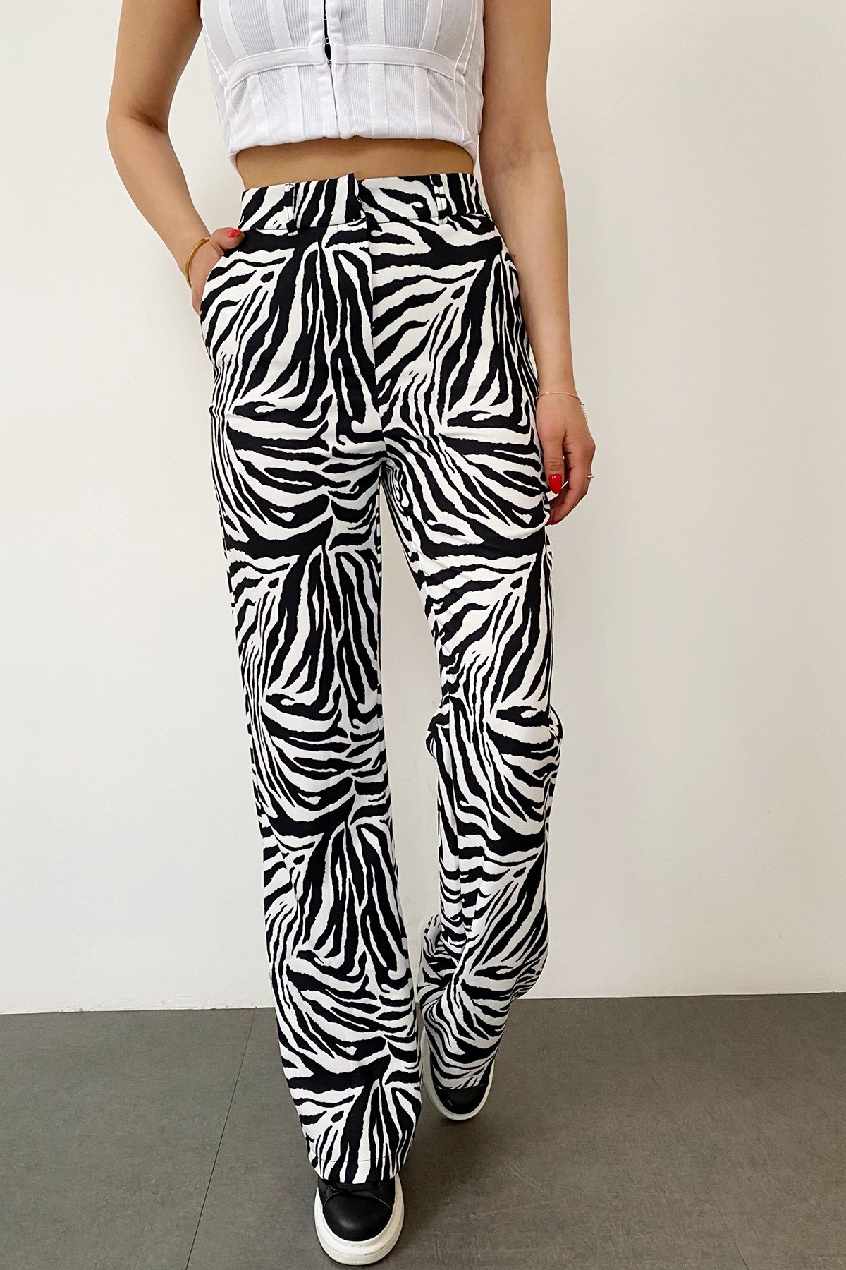 Siyah Beyaz Zebra Desen Crep Kumaş Pantolon