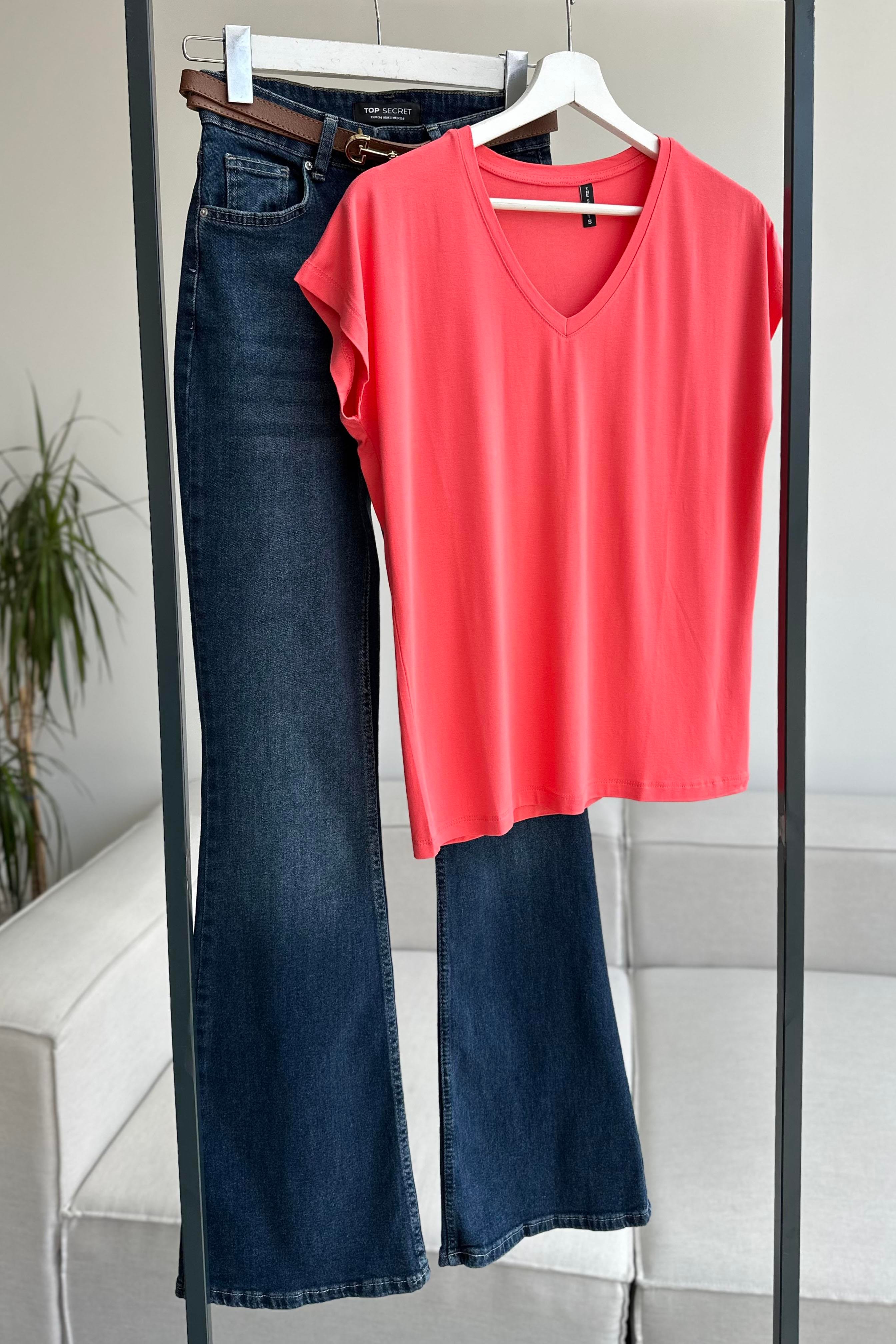 Soft Line V Yaka Basic Tişört Nar Çiçeği