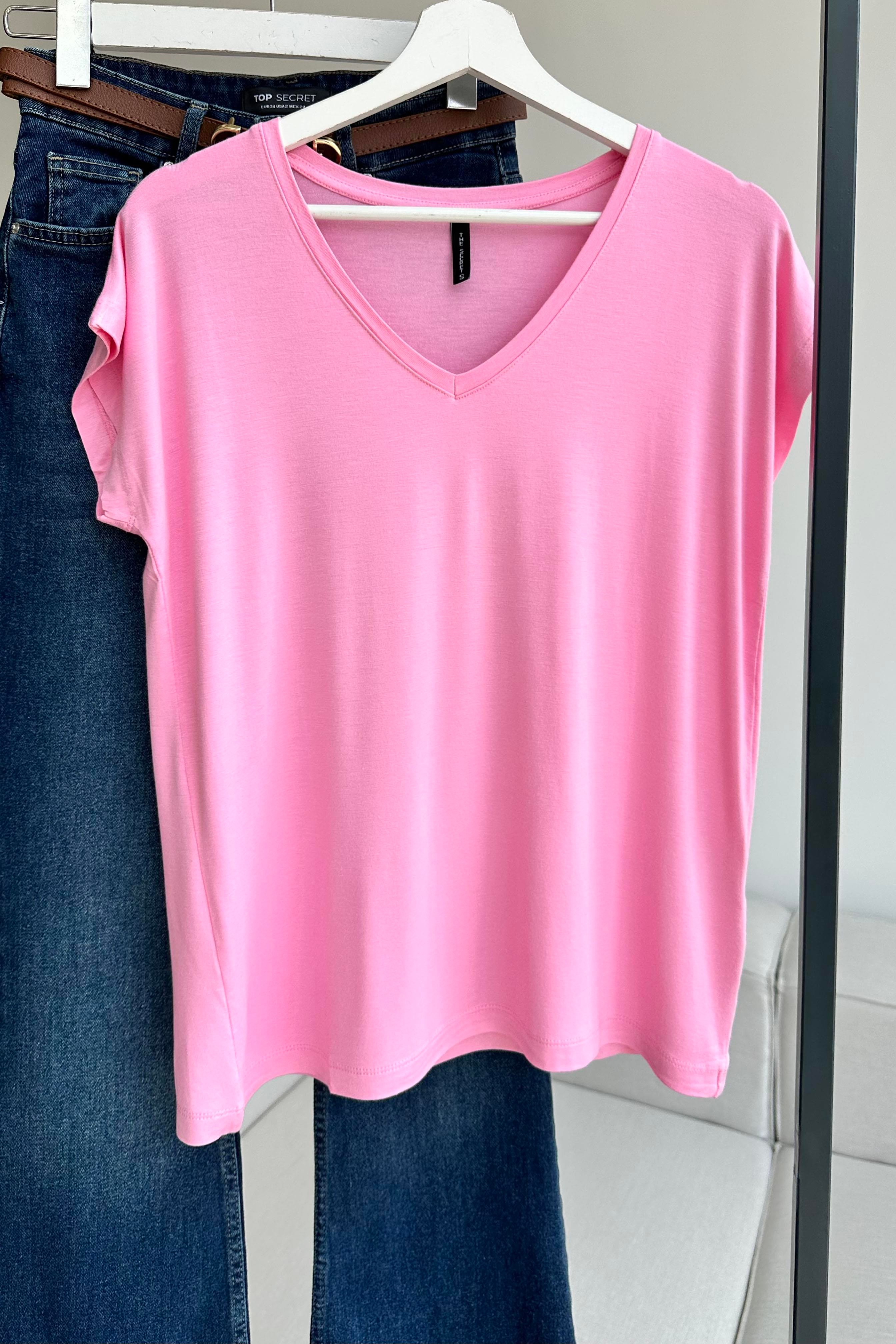 Soft Line V Yaka Basic Tişört Pembe