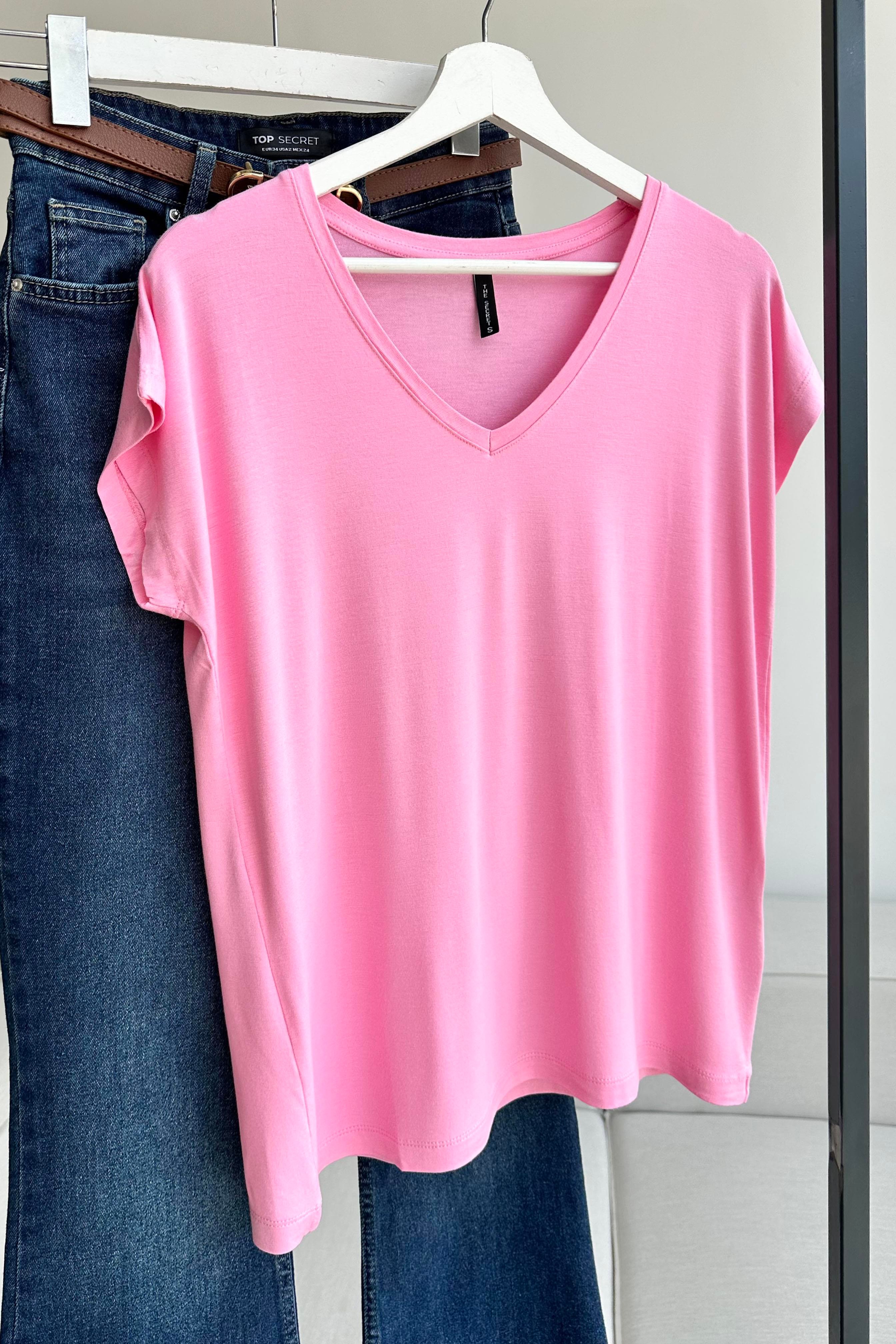 Soft Line V Yaka Basic Tişört Pembe