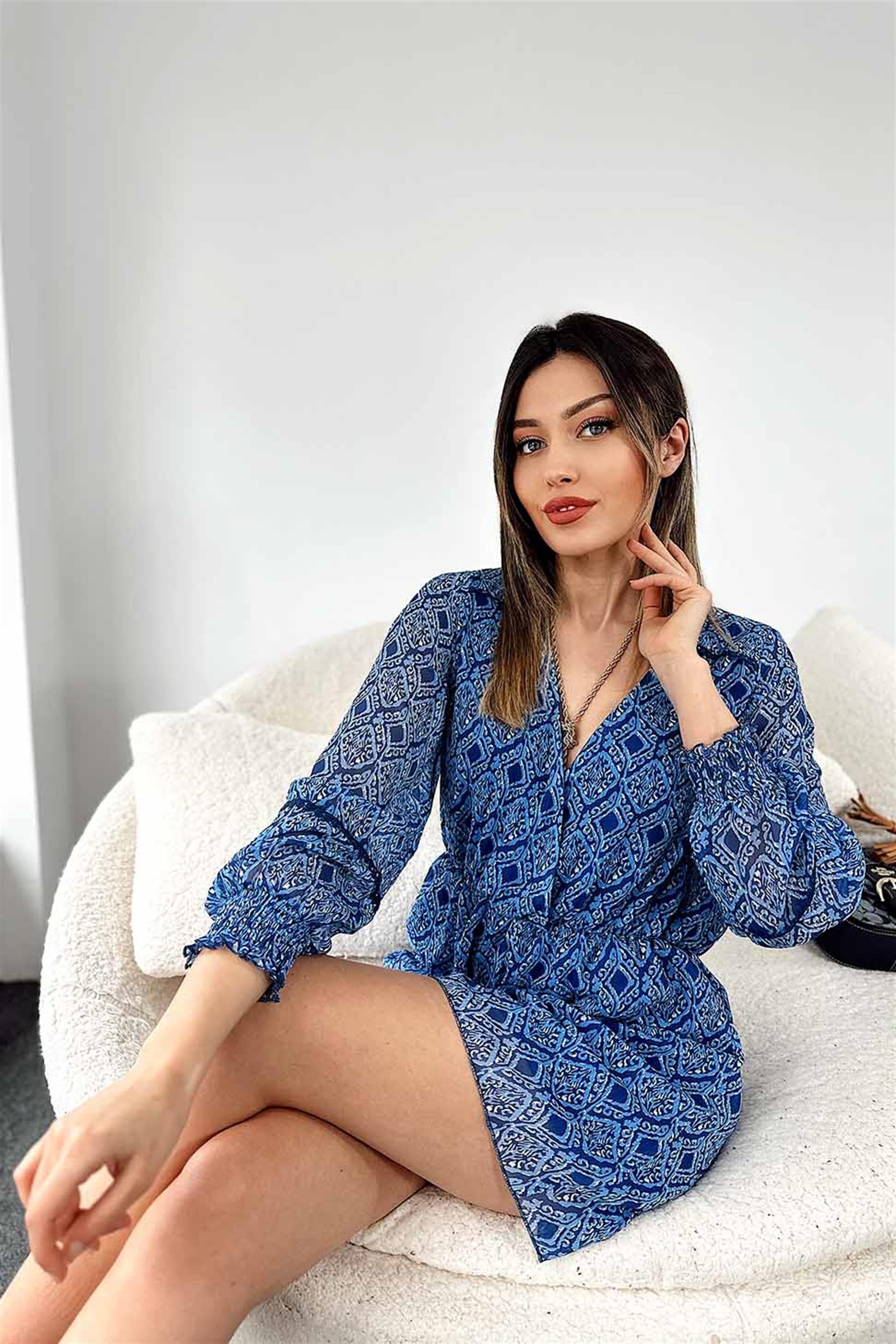 Transparan Kol Detay Astarlı Şifon Şort Tulum Mavi
