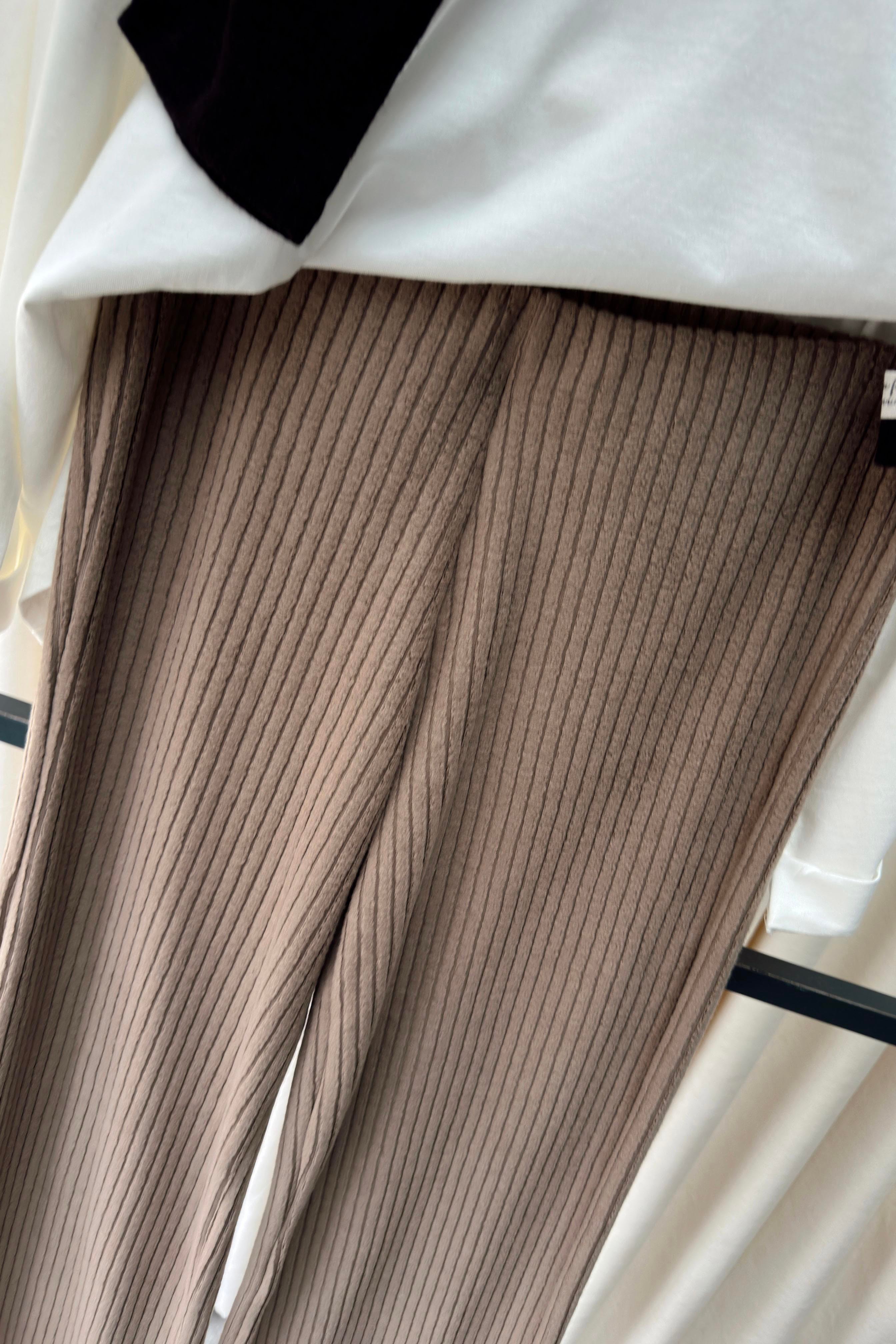Ultra Yüksek Bel Fitilli Kaşkorse Bol Paça Pantolon Vizon