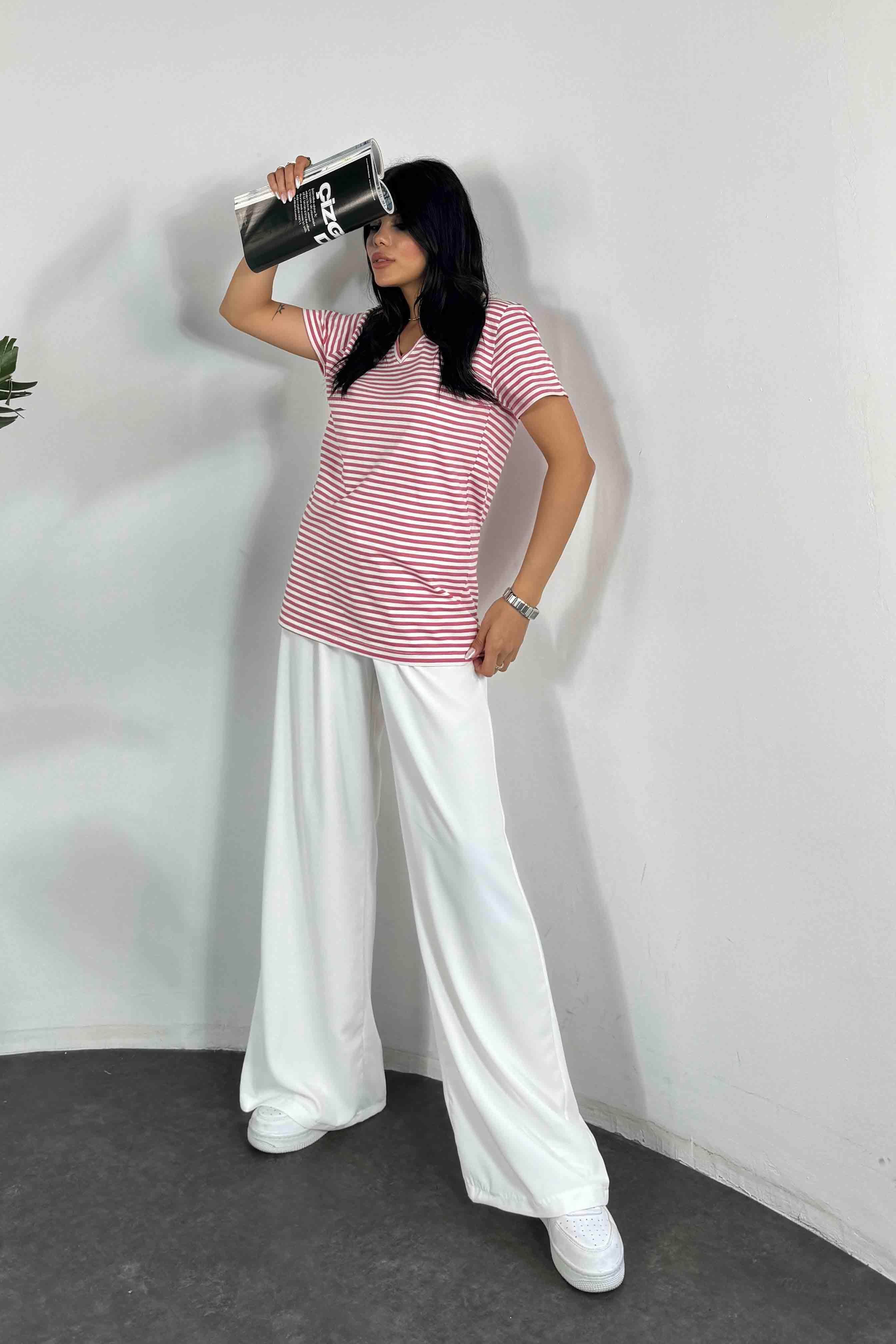 V Yaka Çizgili Basic Kadın Tişört Pembe