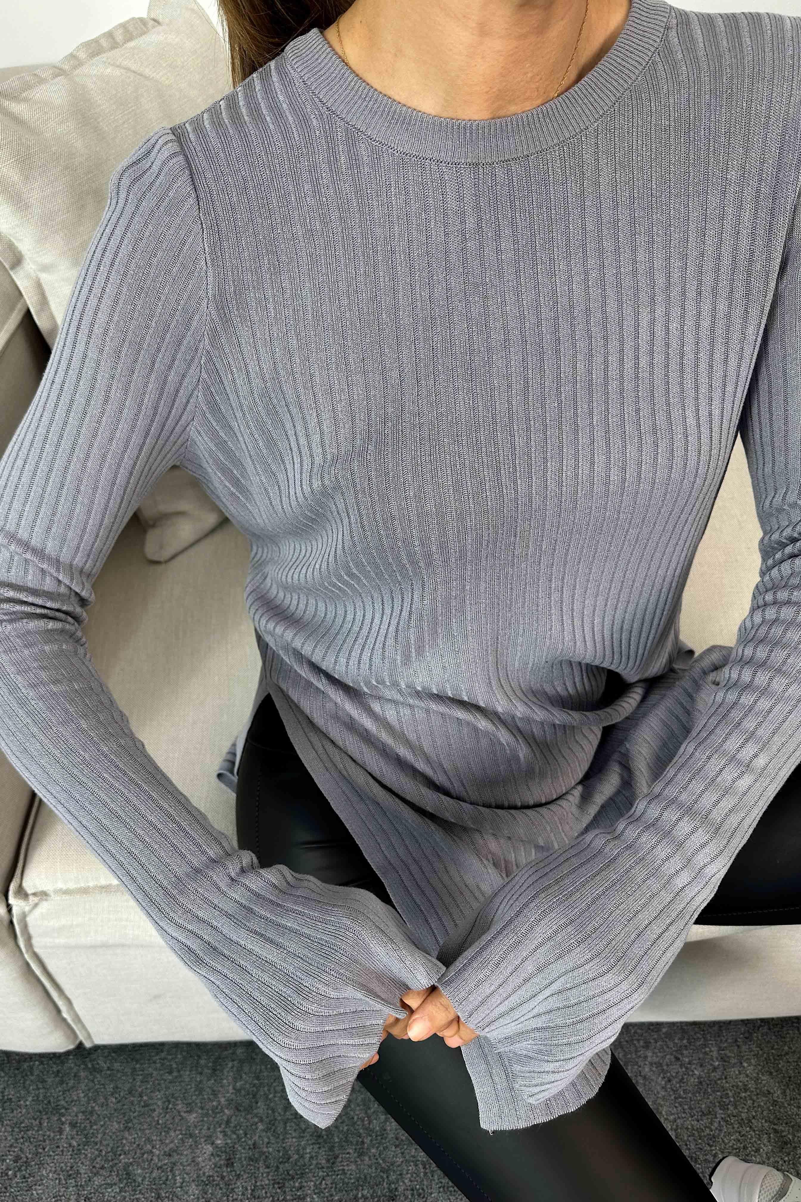 Viskon Kumaş Örme Fitilli Yırtmaç Detay Uzun Bluz Gri