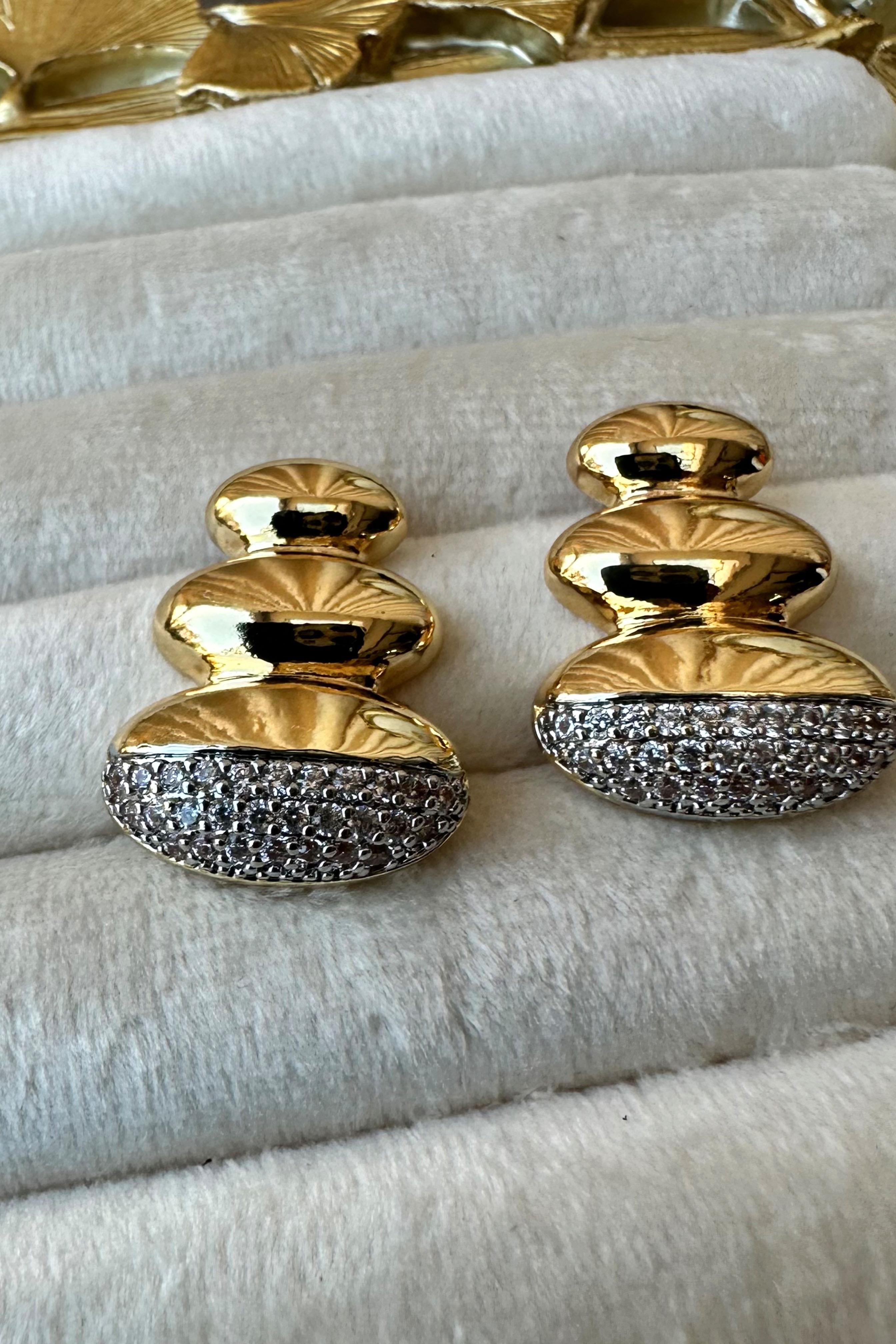 Xuping Sculptura Zirkon Taşlı Gold Küpe