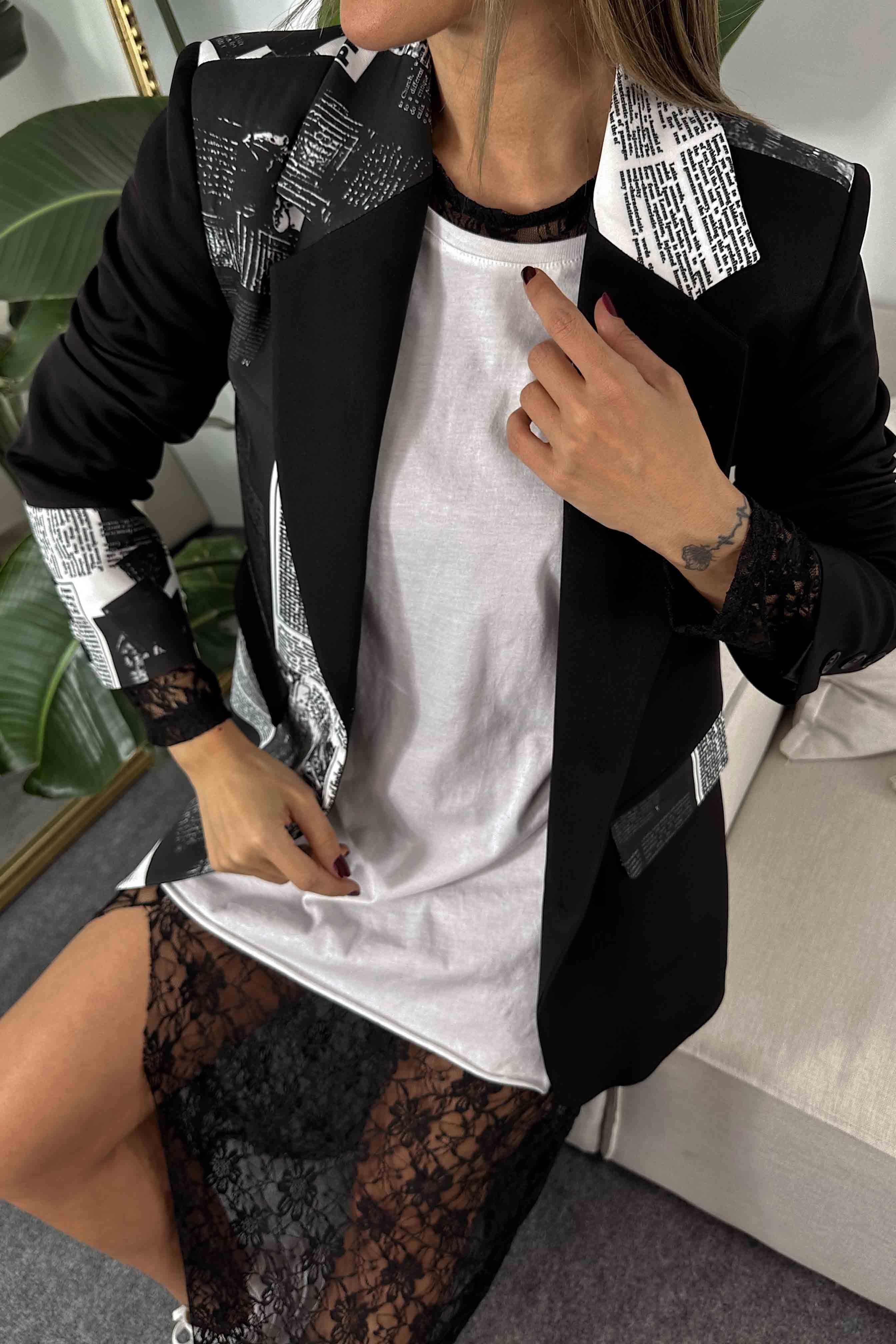 Yazılı Özel Tasarım Kadın Blazer Ceket Siyah