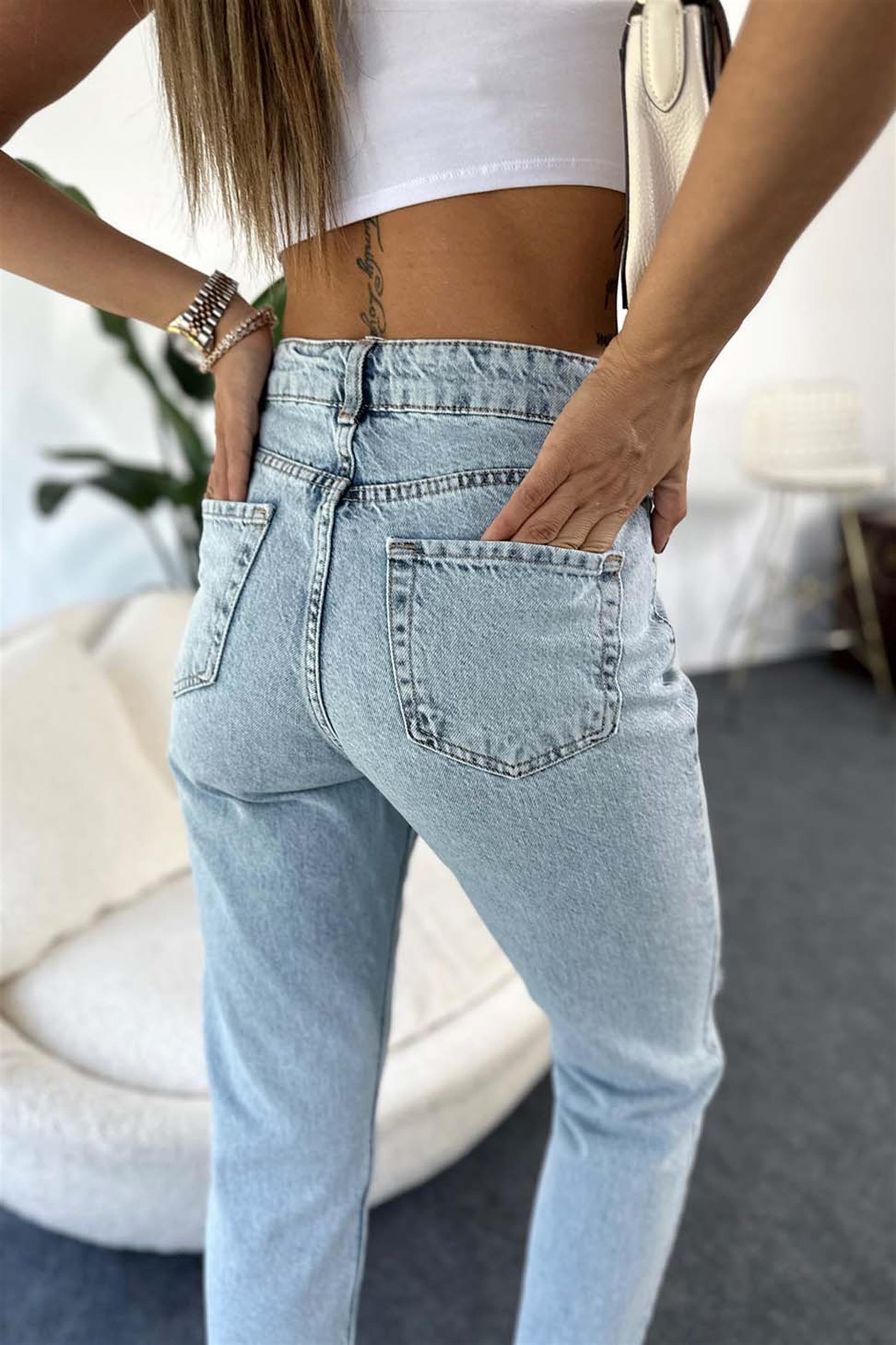 Yüksek Bel Boyfriend Paçası Yırtık Kar Yıkamalı Kadın Jean Pantolon Kar