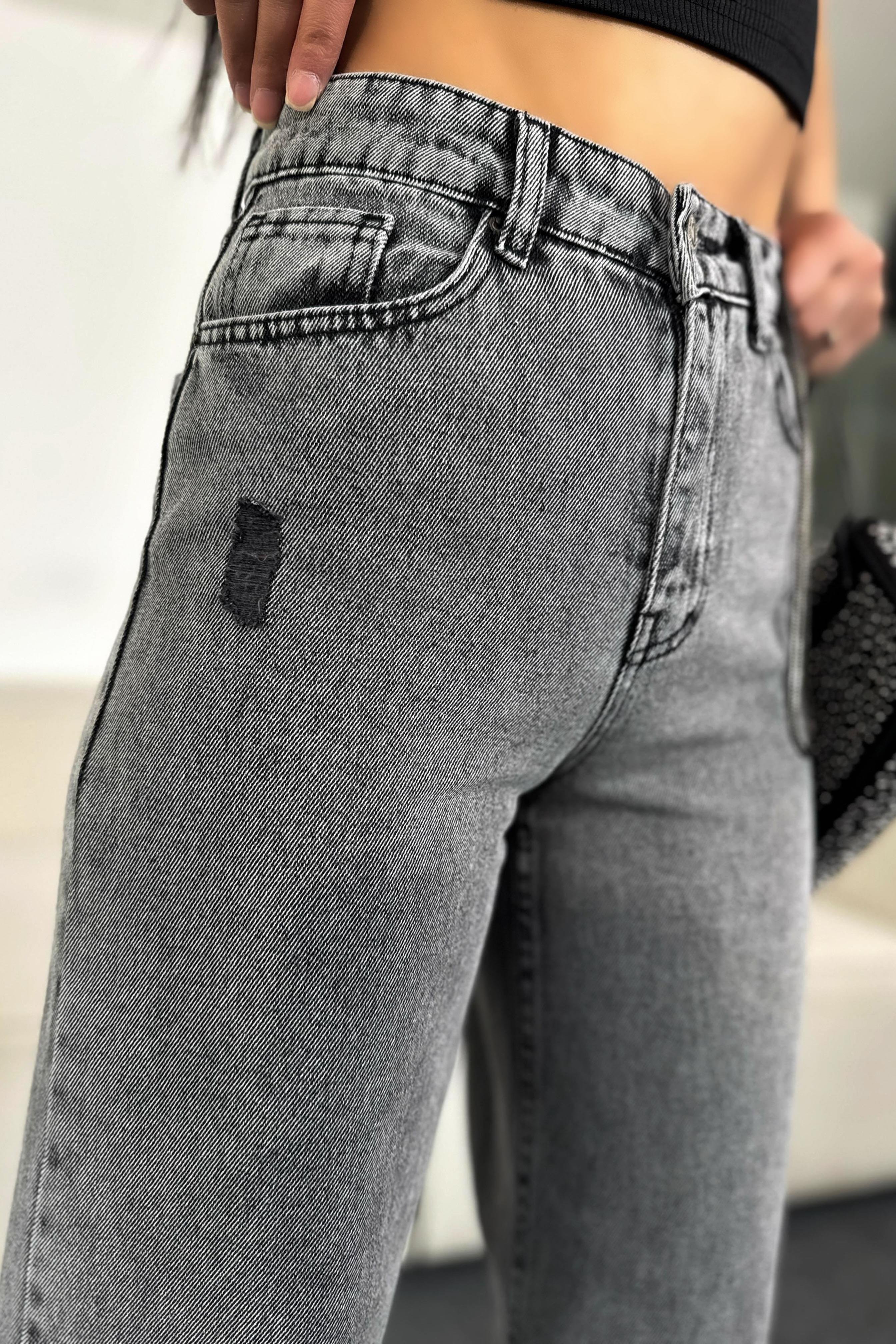 Yüksek Bel Paçası Yırtık Detay Bol Kesim Jean Pantolon Füme
