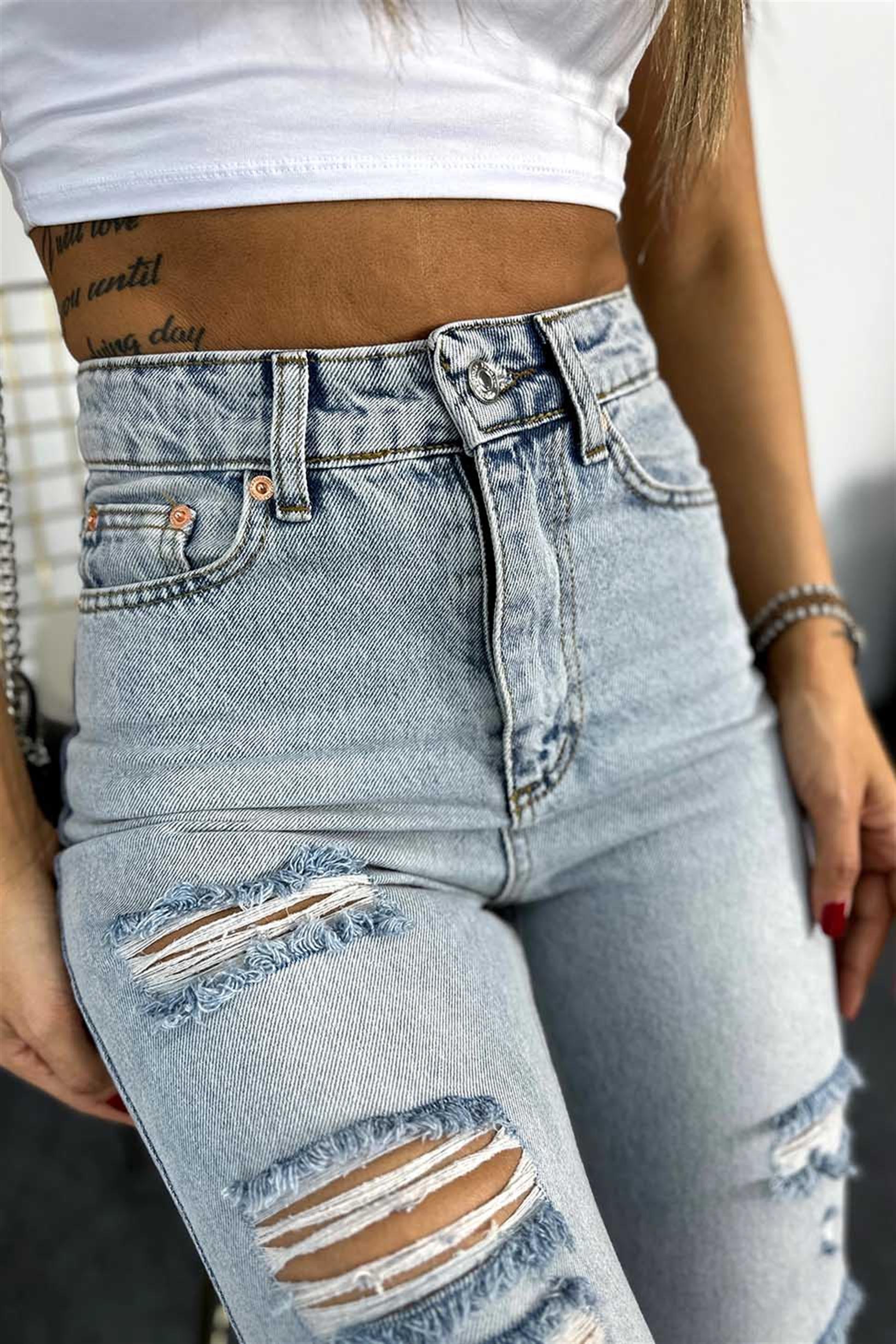 Yüksek Bel Yırtık Detaylı Mom Jean Açık Mavi