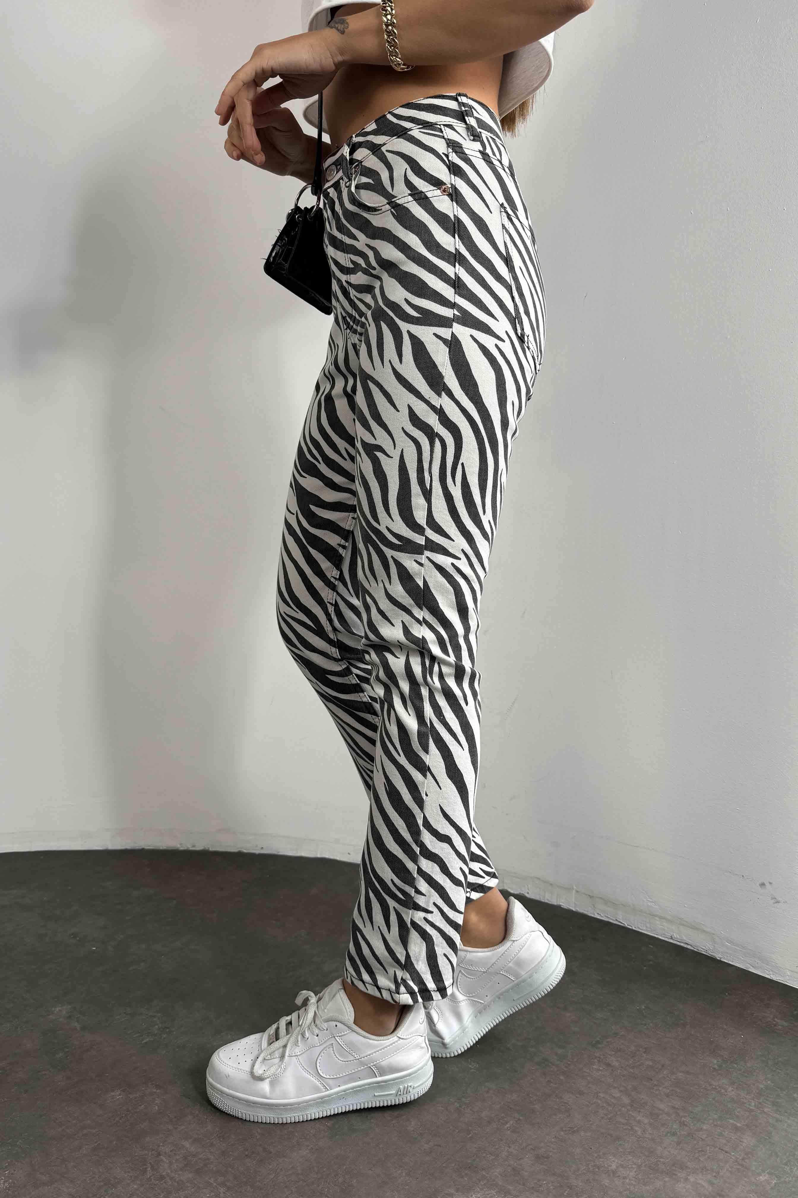 Yüksek Bel Zebra Desen Kadın Mom Jean Siyah