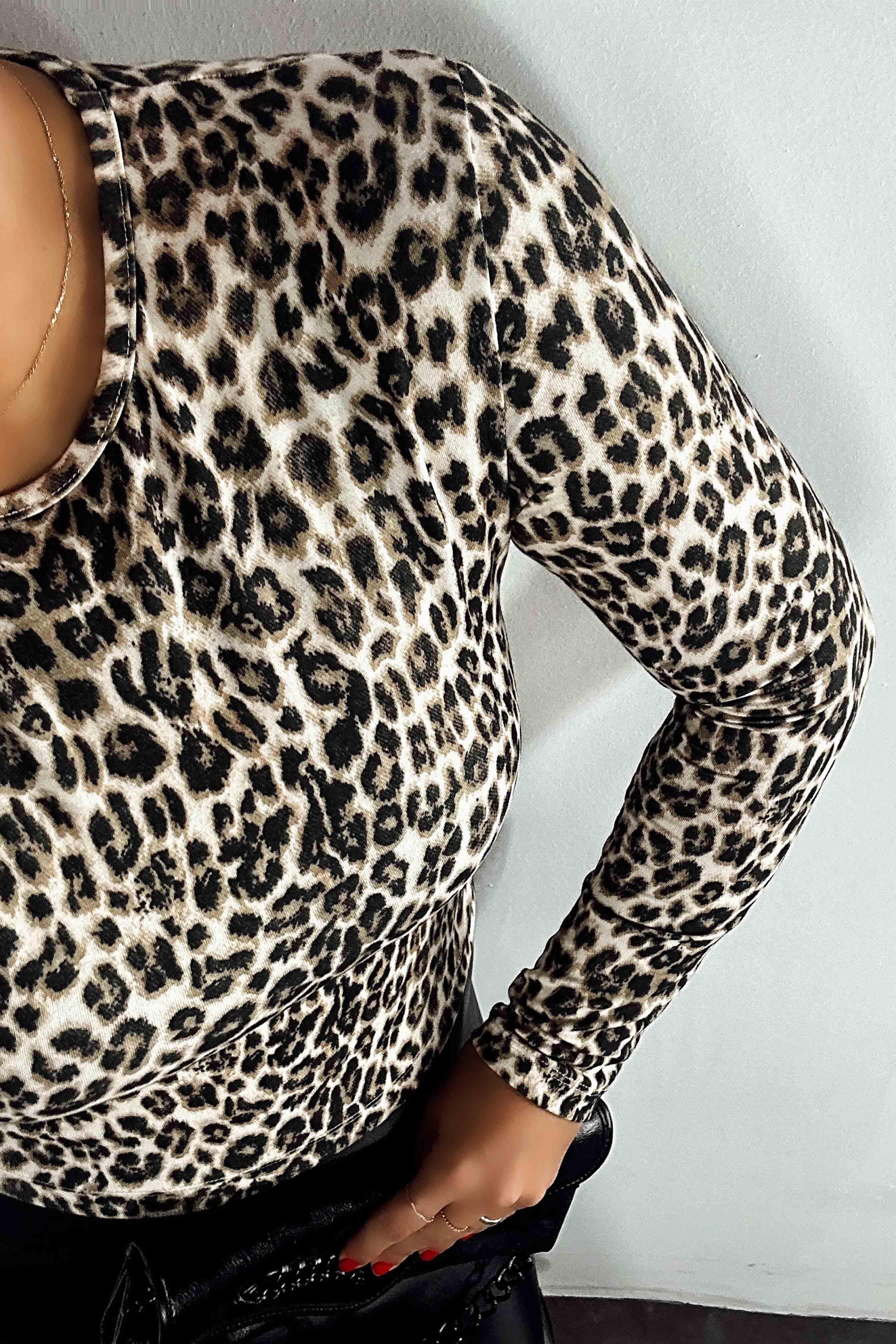 Yumoş Kumaş Bisiklet Yaka Leopar Kadın Bluz Leopar