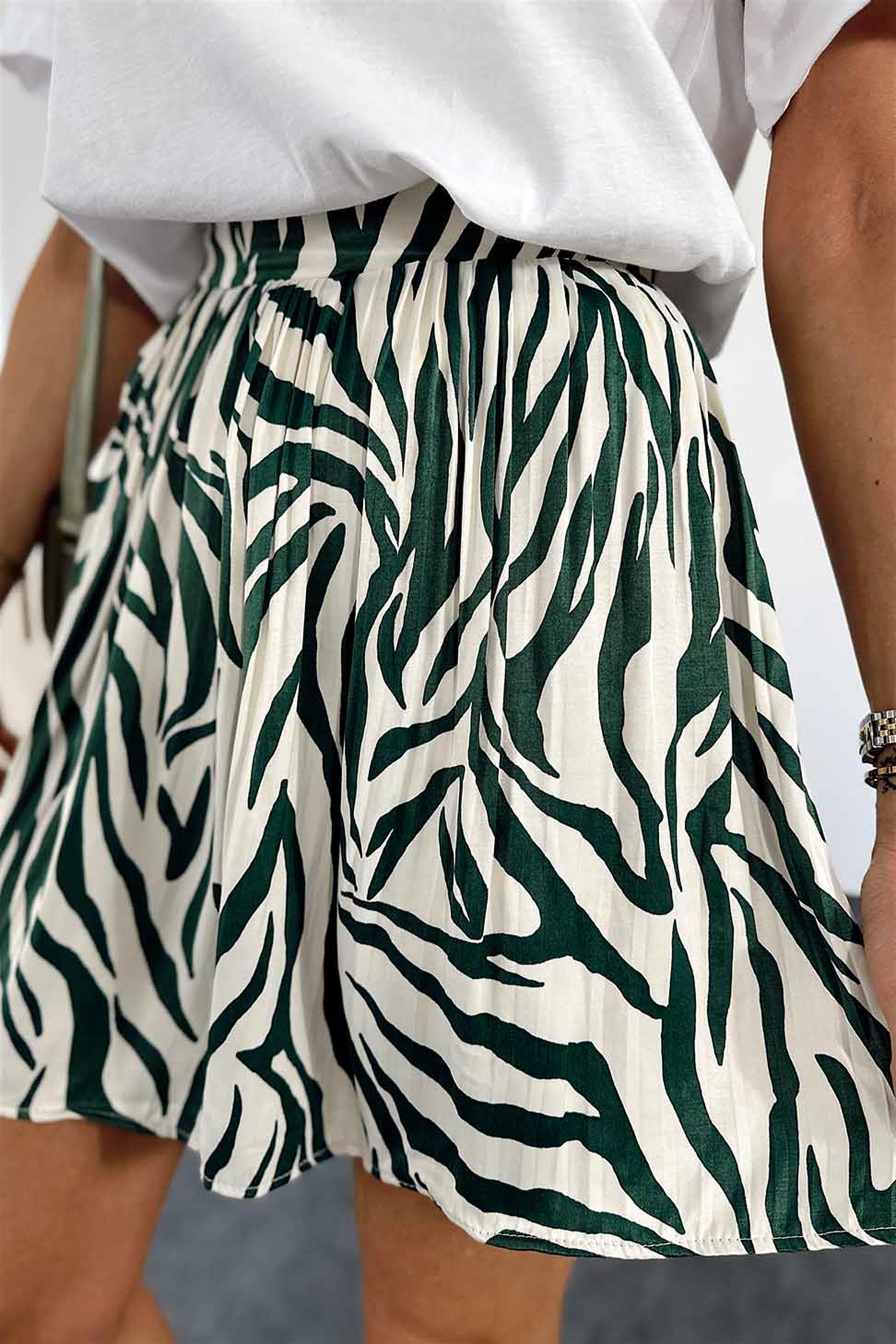 Zebra Desenli Beli Lastikli Pile Detay Saten Etek Yeşil