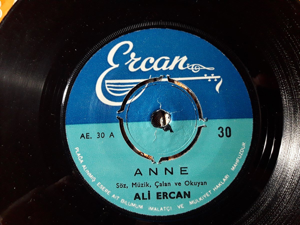 ALİ ERCAN - ANNE / BABA 