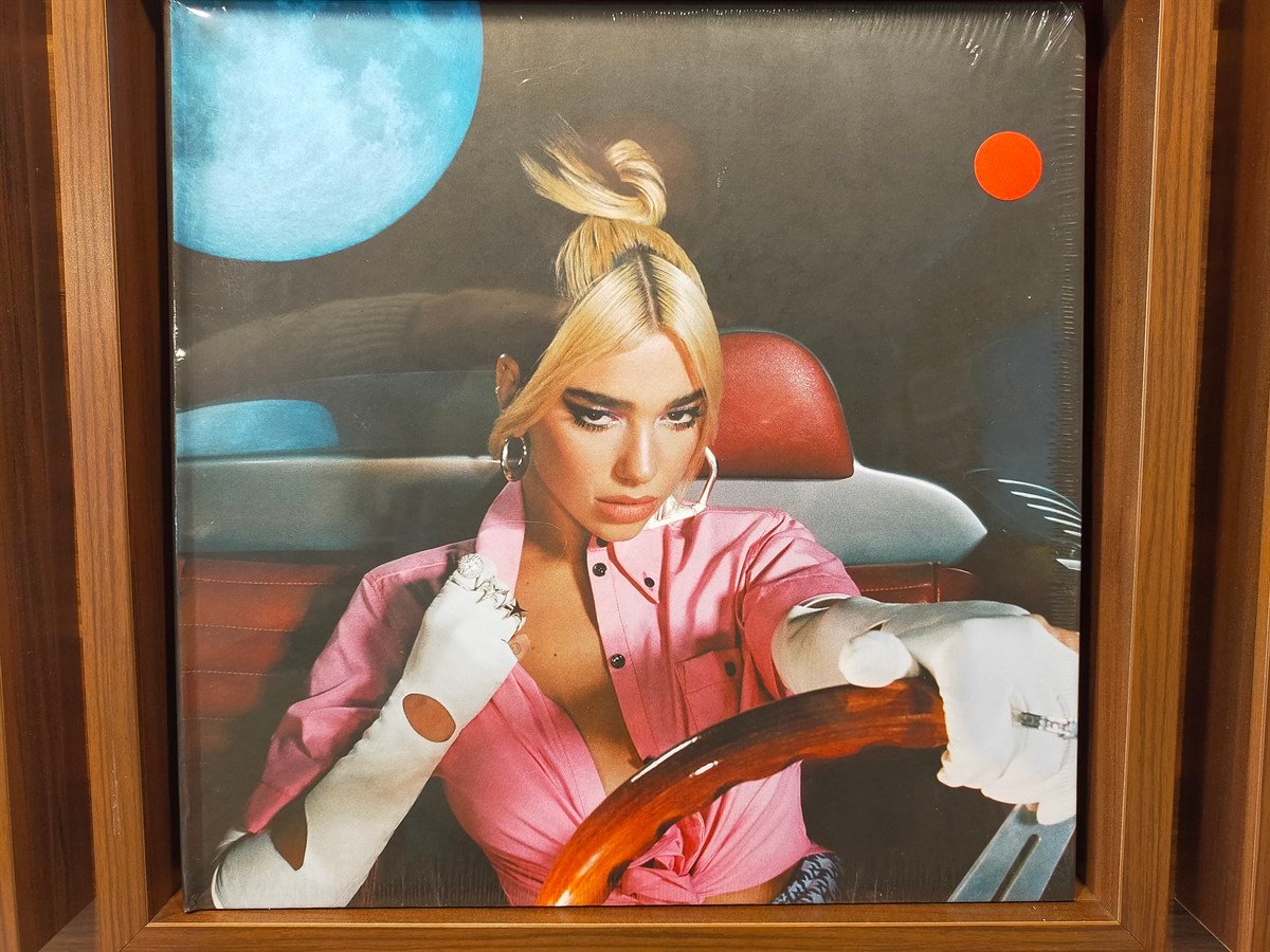 DUA LIPA - FUTURE NOSTALGIA 
