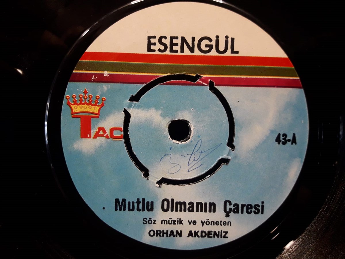 ESENGÜL - MUTLU OLMANIN ÇARESİ / SEN MUTLU ETTİN BENİ