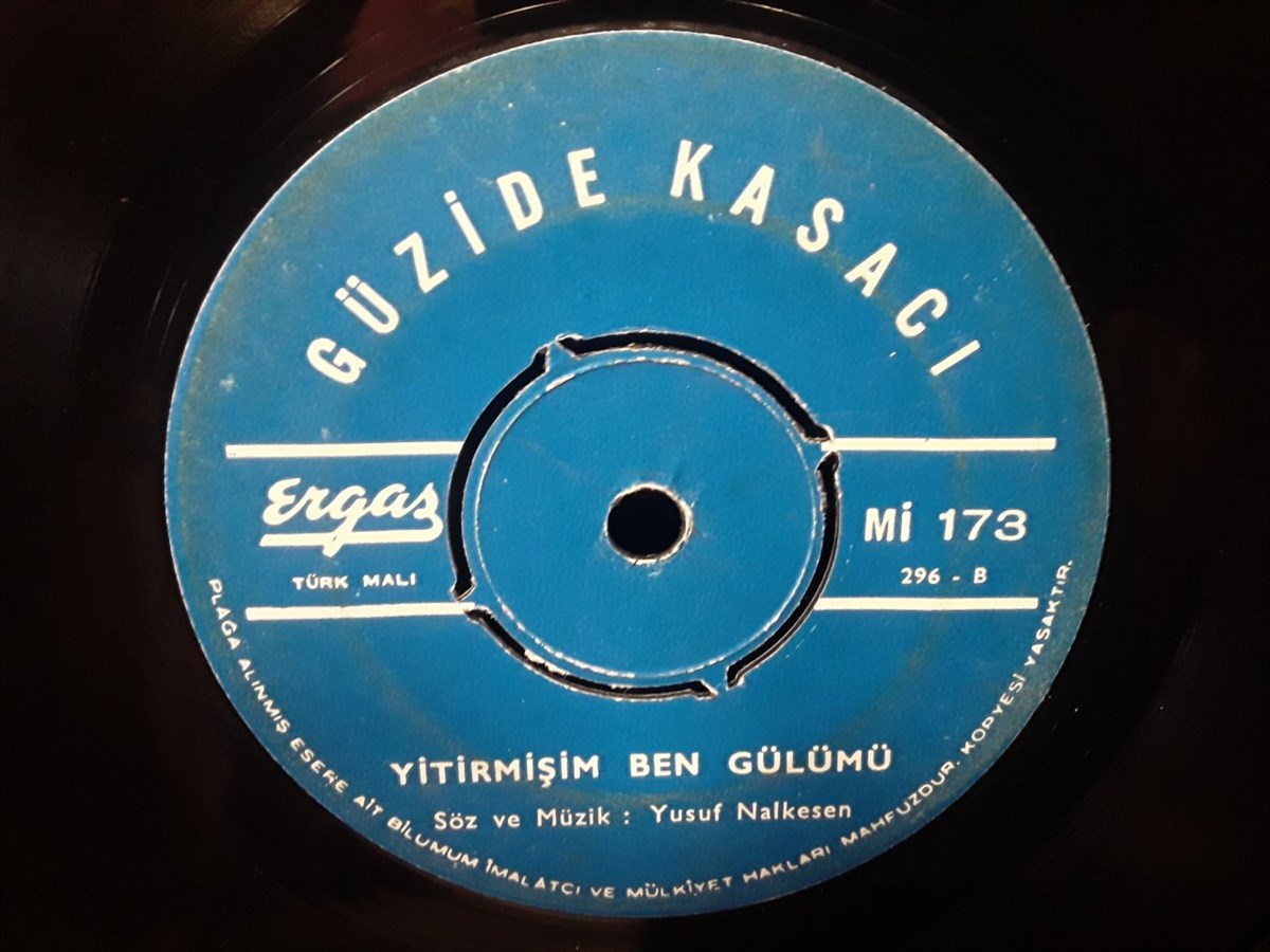 GÜZİDE KASACI - MAKSADIM BİRAZCIK NAZ YAPMAKTI / YİTİRMİŞİM BEN GÜLÜMÜ