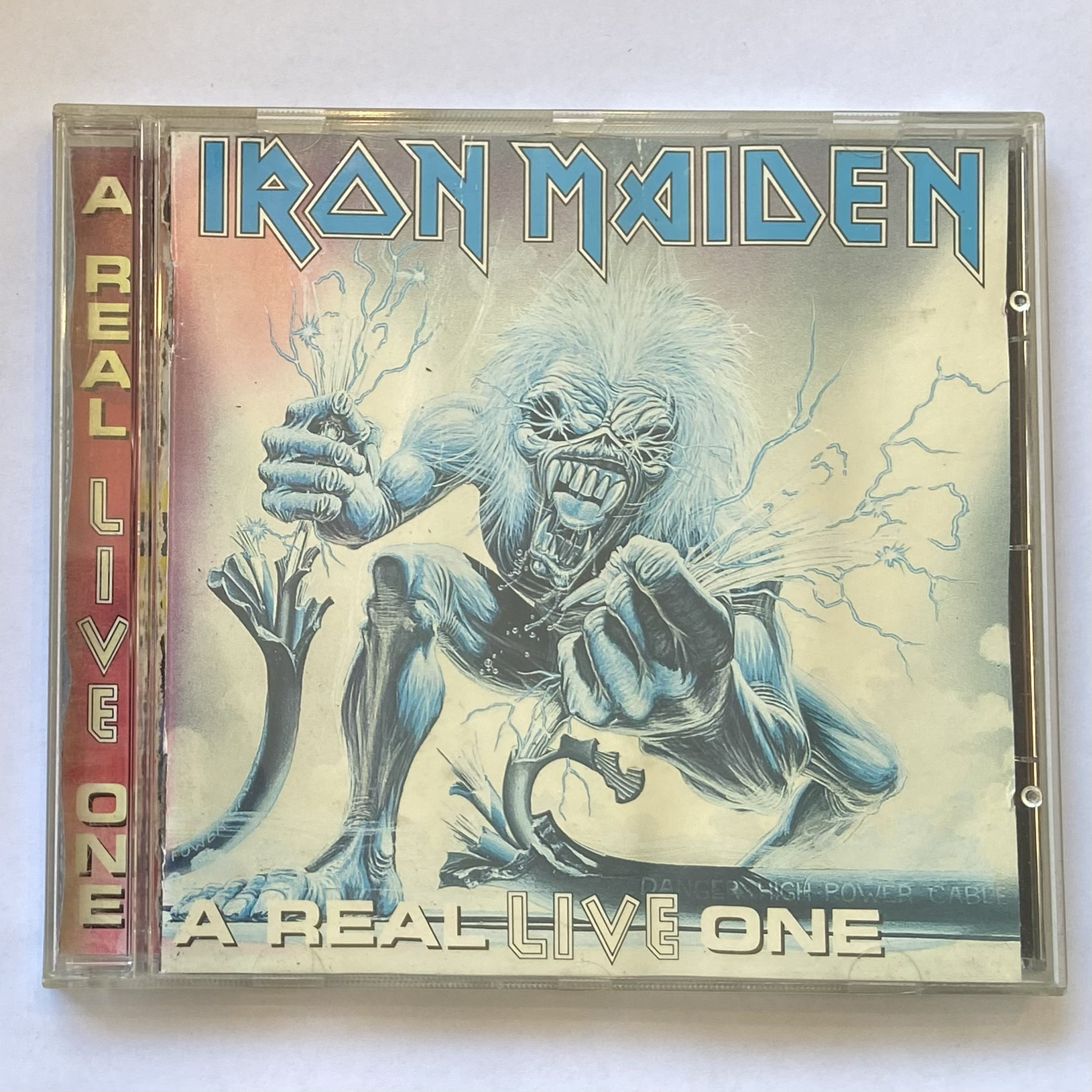 IRON MAIDEN - A REAL LIVE ONE 