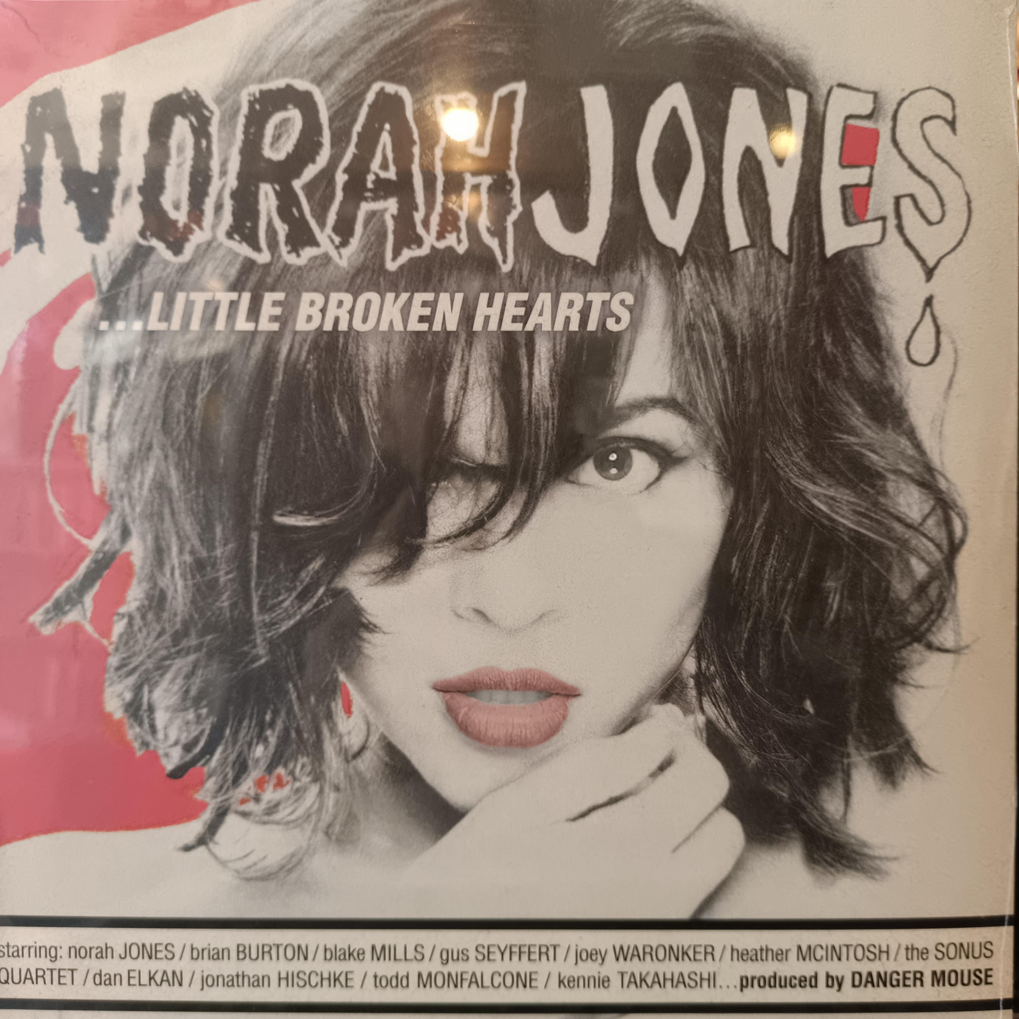 NORAH JONES - LITTLE BROKEN HEARTS 