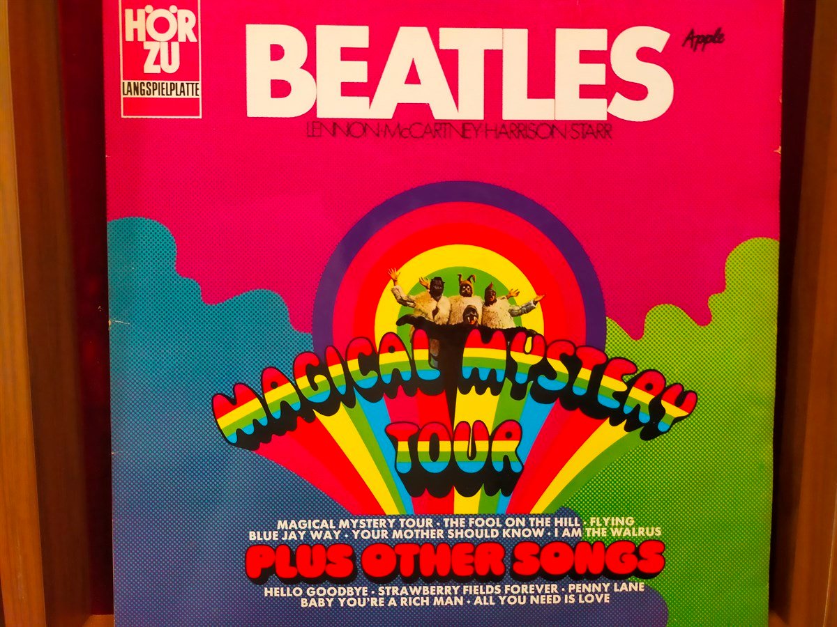 THE BEATLES - MAGICAL MYSTERY TOUR PLUS OTHER SONGS