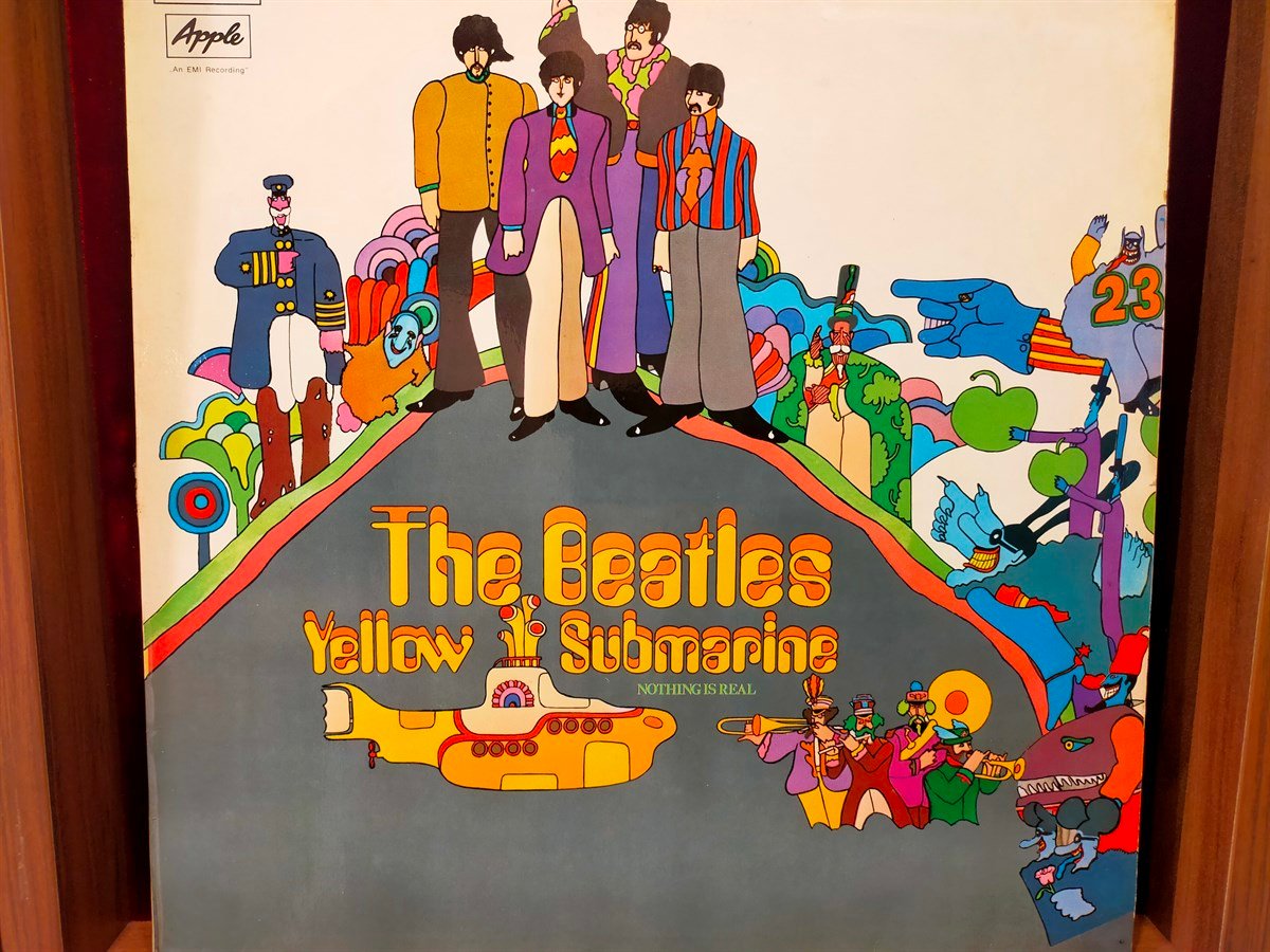 THE BEATLES - YELLOW SUBMARINE 