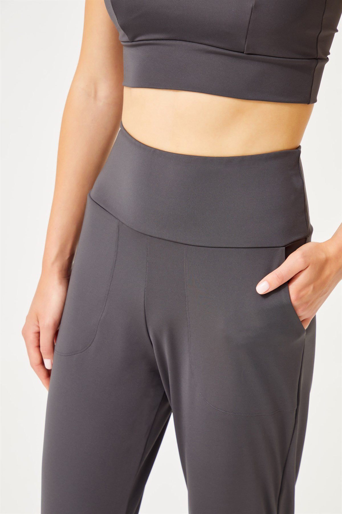 Füme Yüksek Bel Toparlayıcı Çift Cepli Kadın Jogger Eşofman Altı