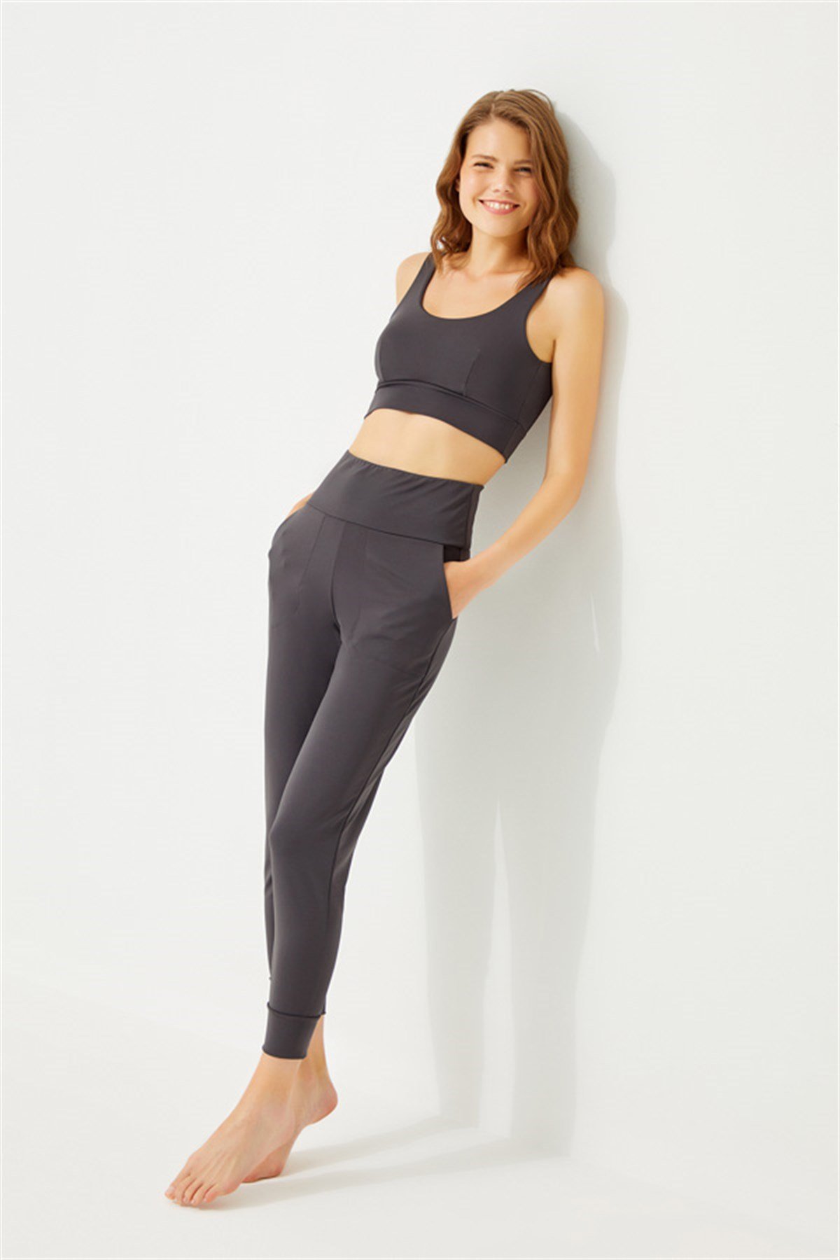 Füme Yüksek Bel Toparlayıcı Çift Cepli Kadın Jogger Eşofman Altı