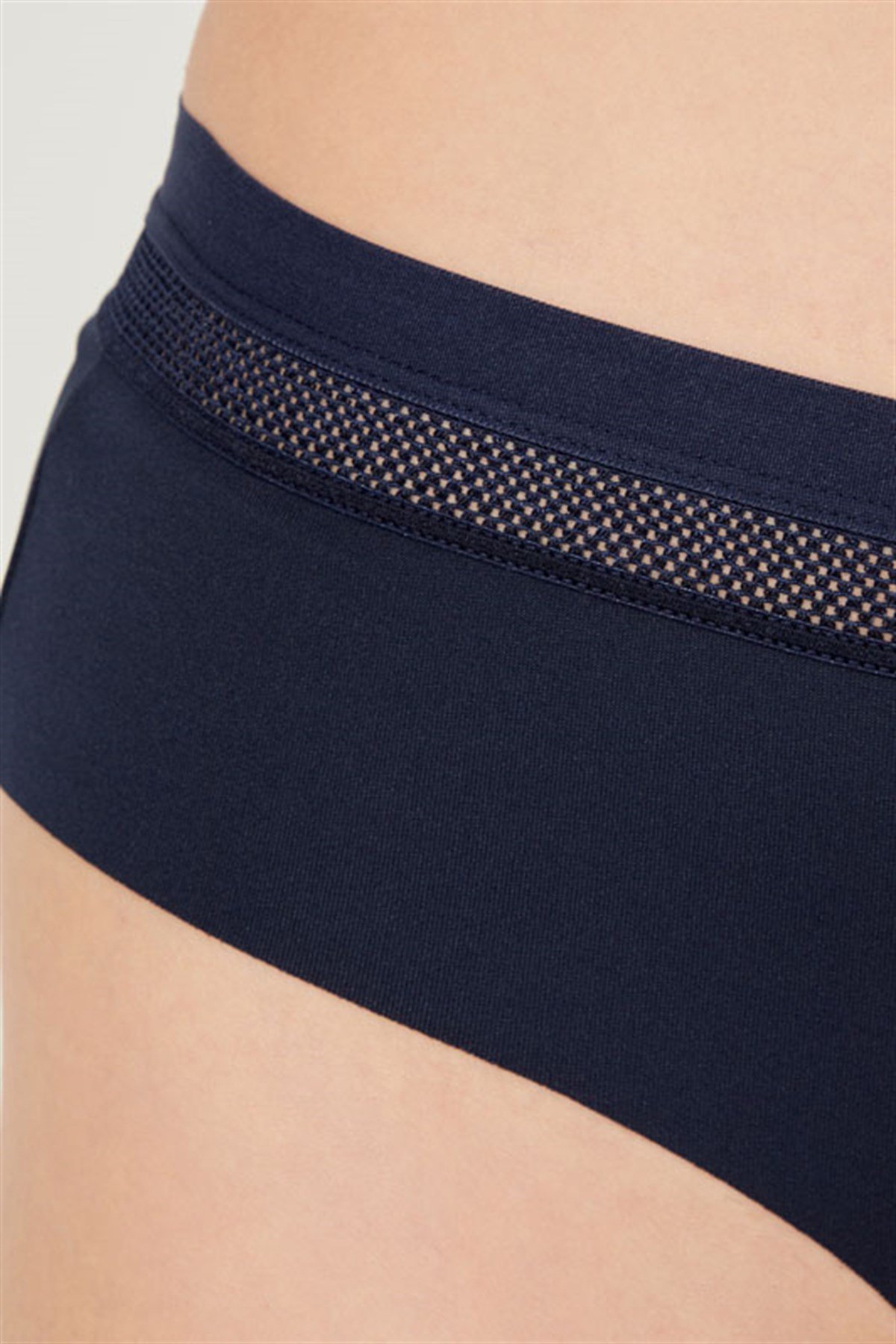 Lacivert Lazer Kesim Lastik Detaylı Büyük Beden Tanga Külot