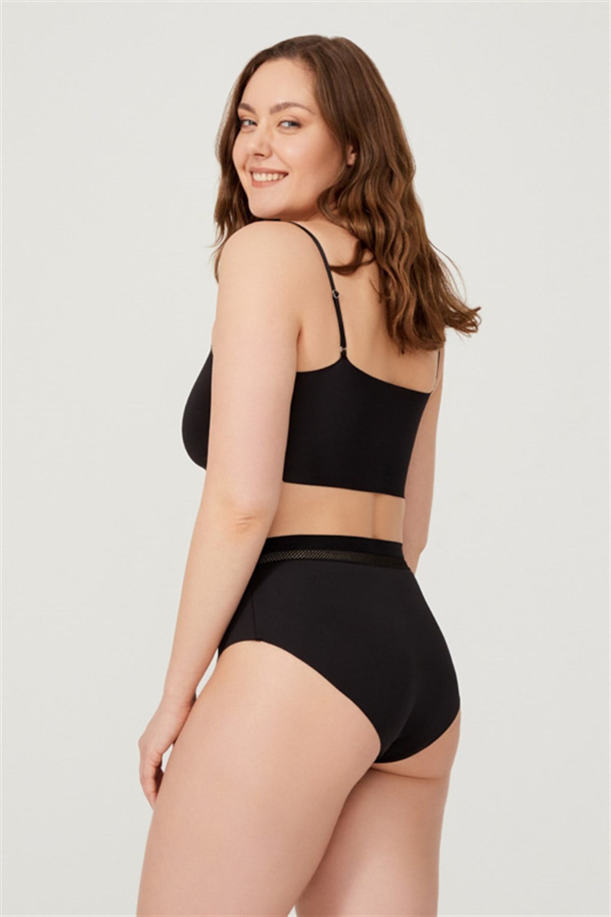 Lazer Kesim Lastik Detaylı Büyük Beden Bikini Külo