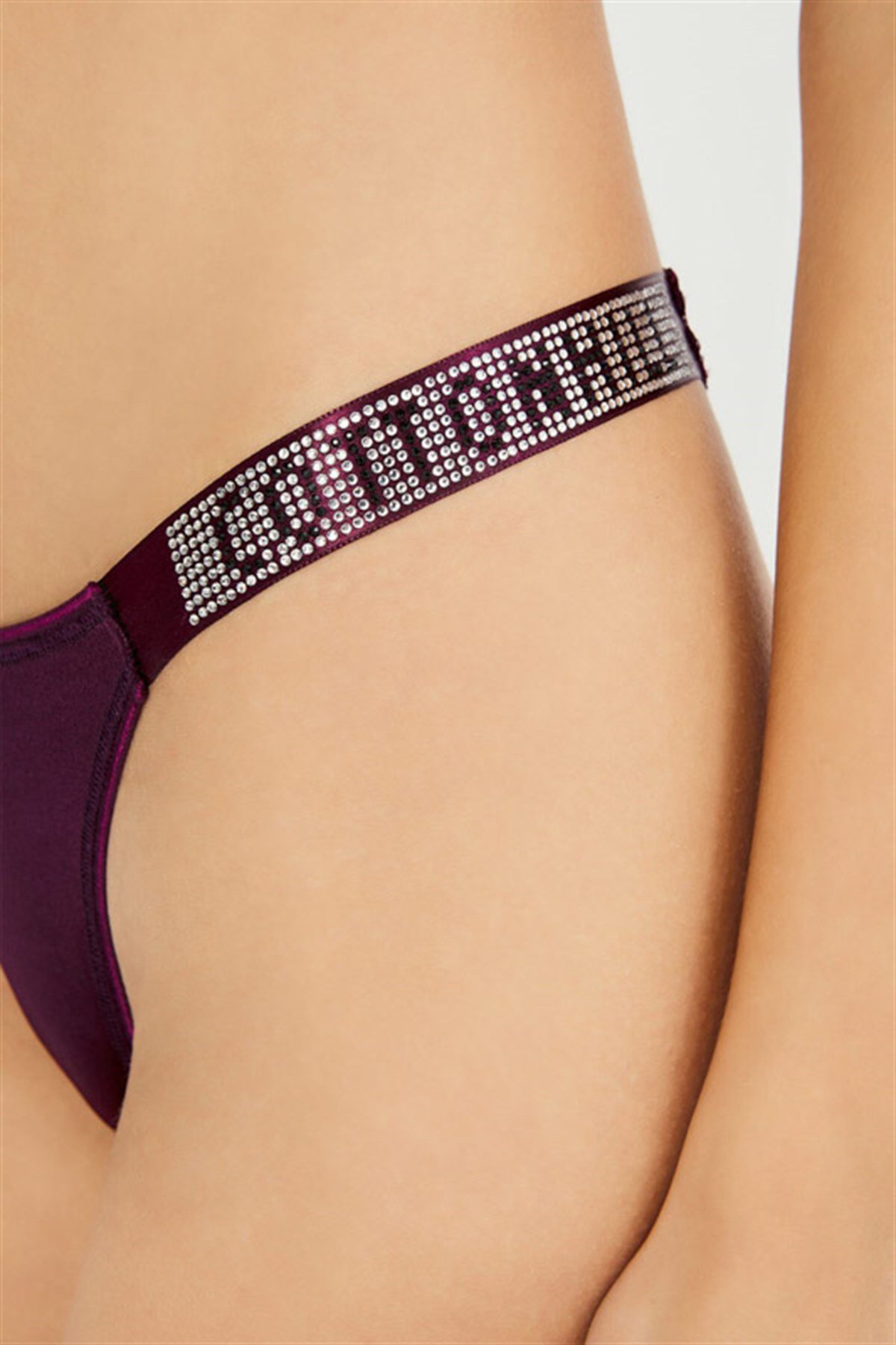 Mürdüm Saten Detaylı Taşlı Kadın Bikini Külot