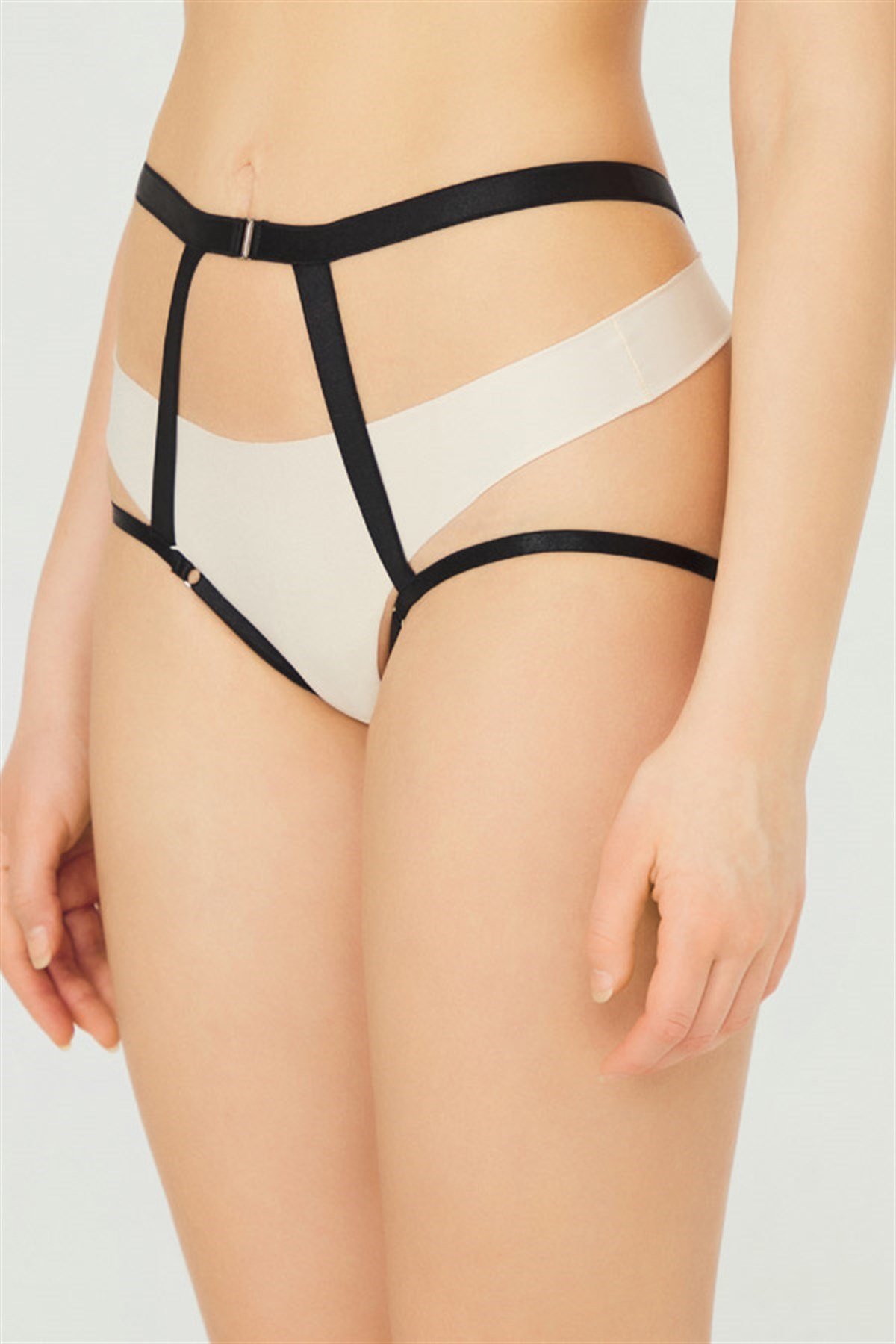 Siyah Lastik Detaylı Fantezi Kadın Külot Aksesuarı