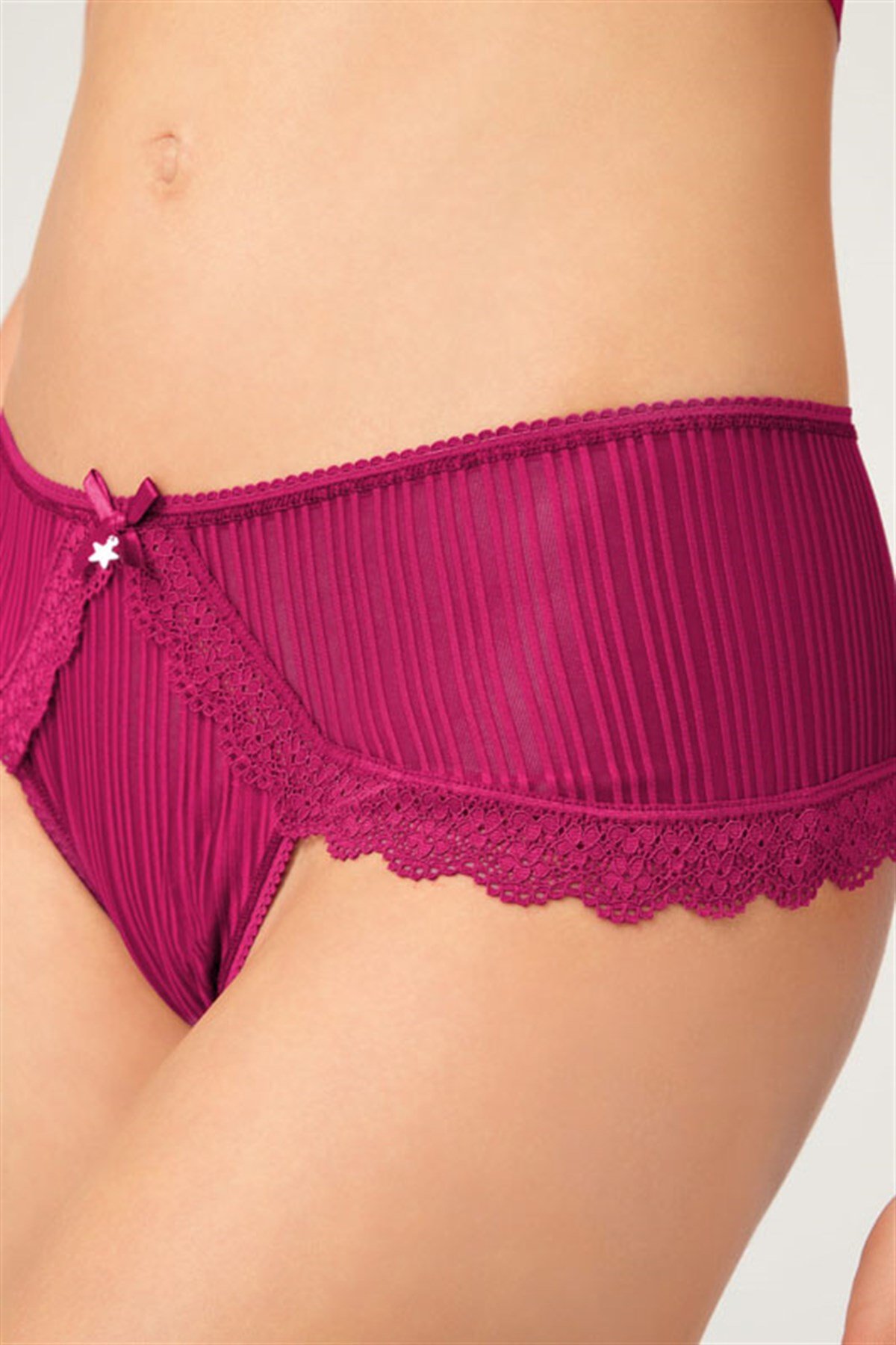 Vişne Çizgi Dantelli Taş Detaylı Kadın Hipster Külot