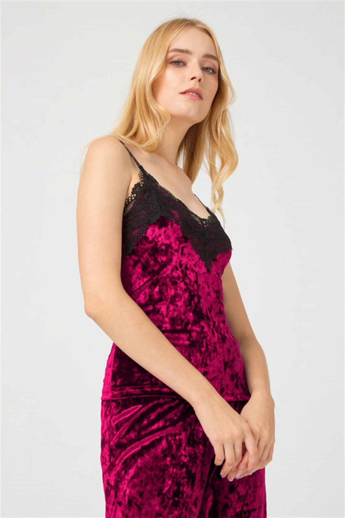 Siyah Dantelli Vişne Kadın Pijama Takımı