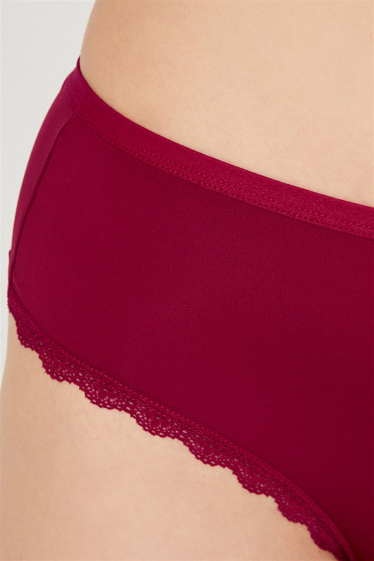 Vişne Dantel Detaylı Mikrofiber Büyük Beden Tanga Külot